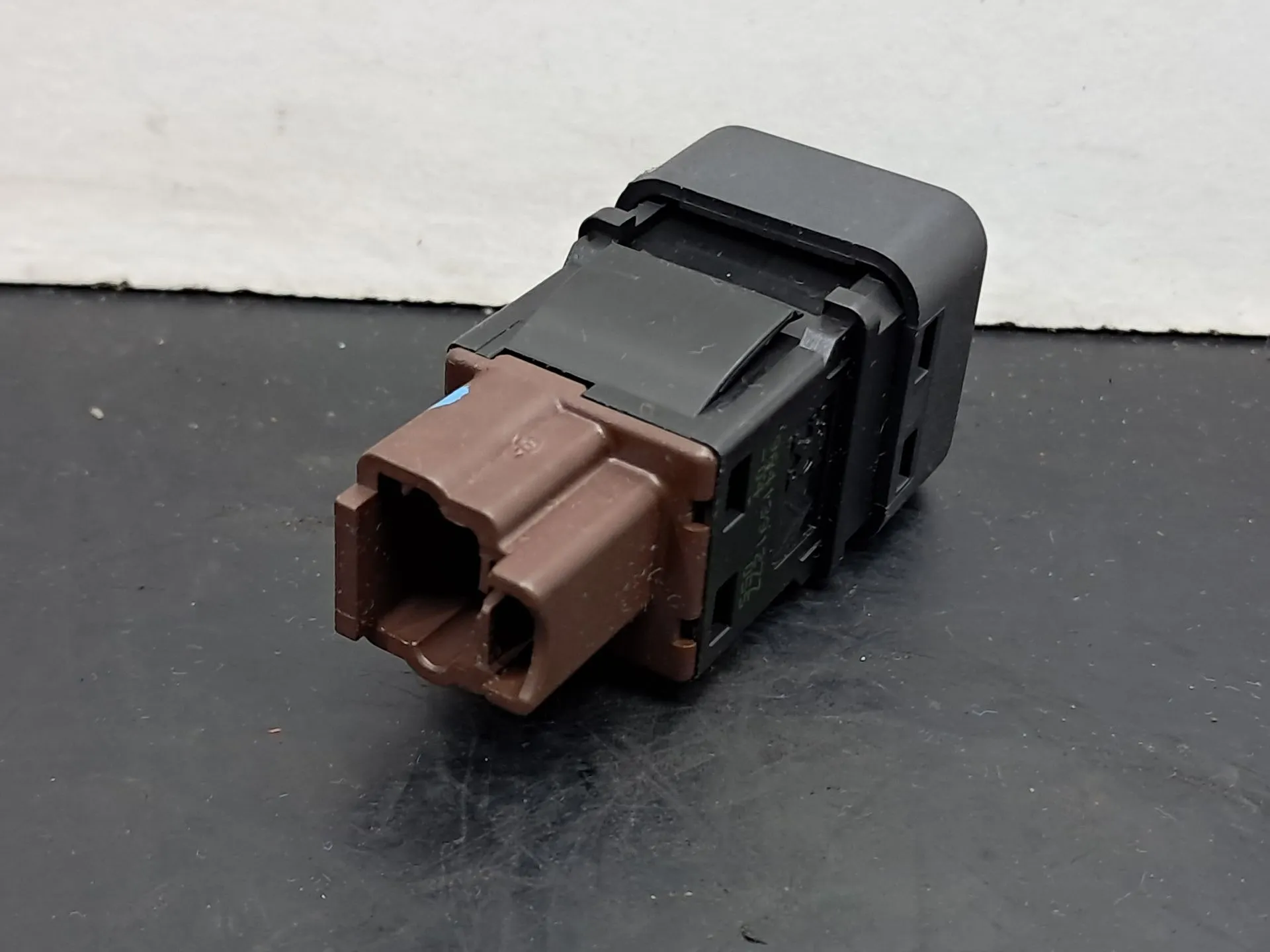 Botão / interruptor / sinal airbag off PEUGEOT 208 Imagem-1