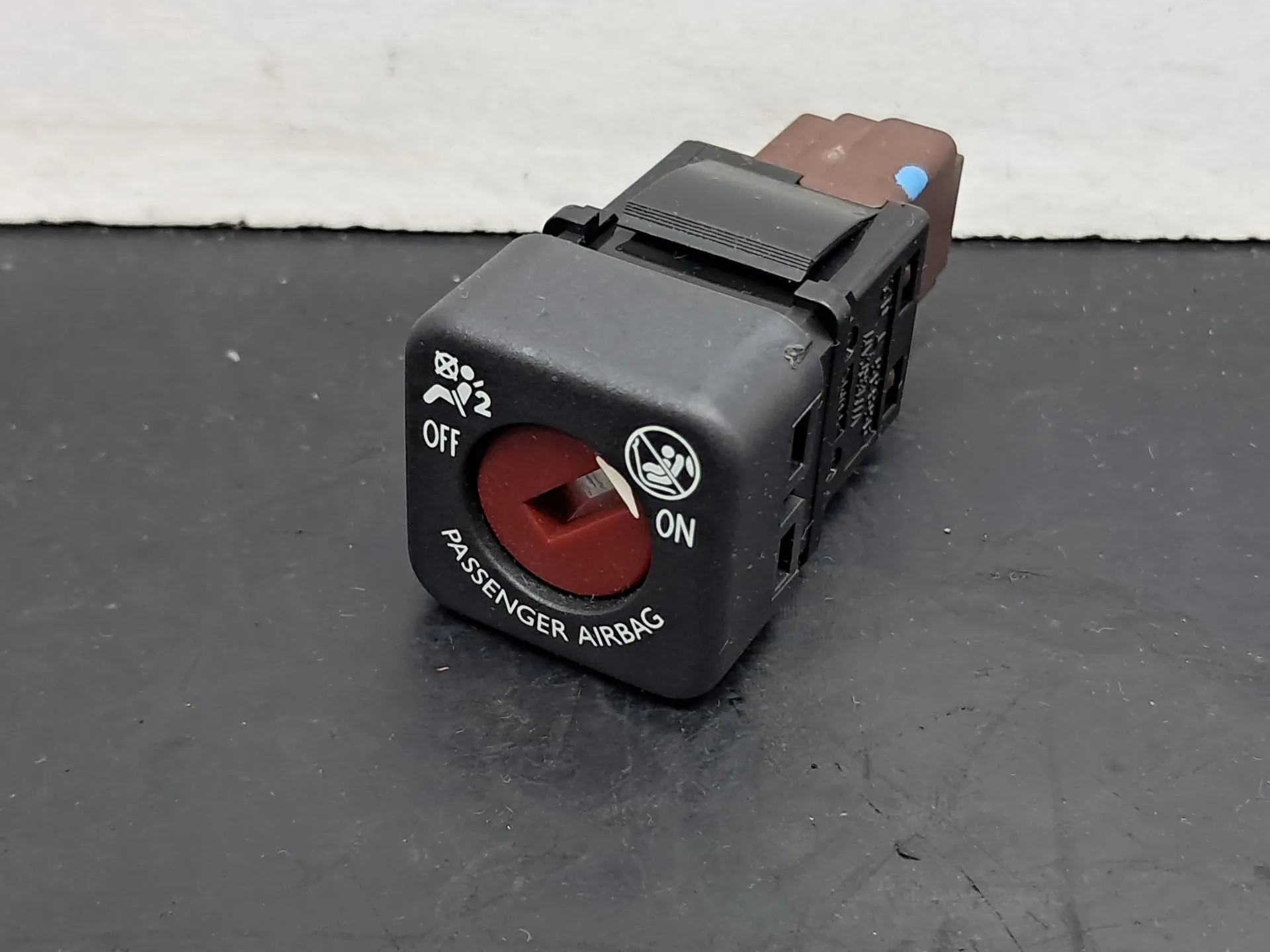 Botão / interruptor / sinal airbag off PEUGEOT 208