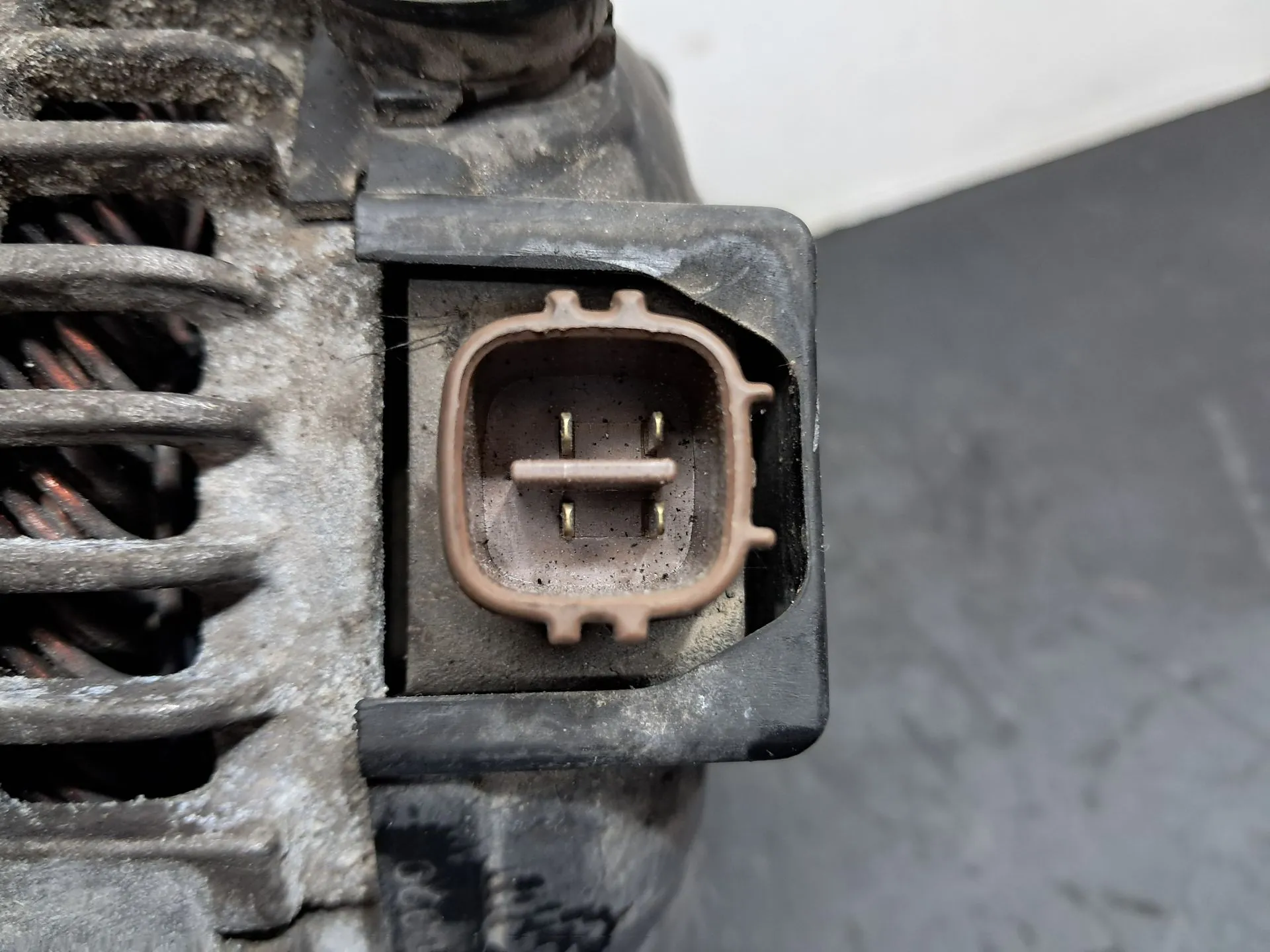 Alternador TOYOTA Avensis Liftback (_T25_) Imagem-4