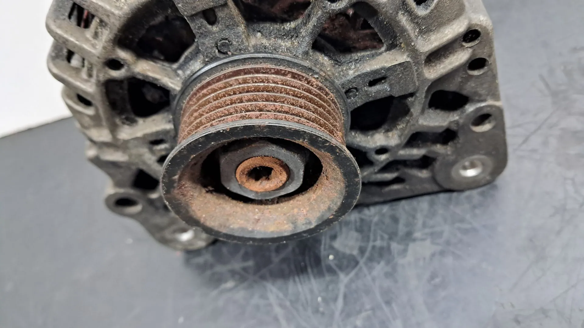 Alternador SKODA Fabia I Hatchback (6Y2) Imagem-2