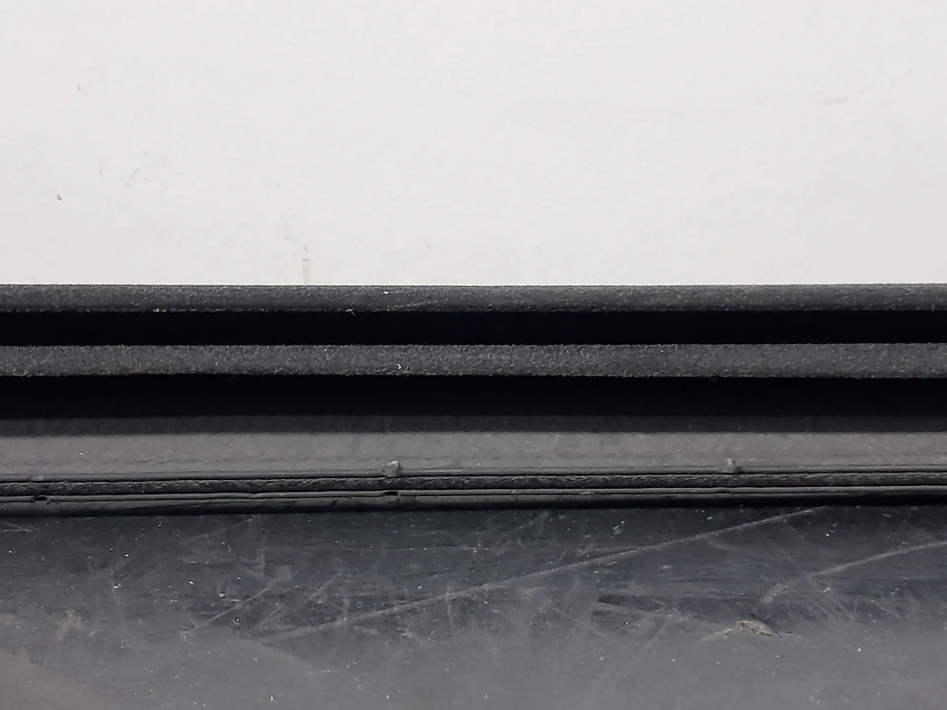 Raspador Vidrio de Puerta Delantera Derecha PEUGEOT 208 Imagem-2