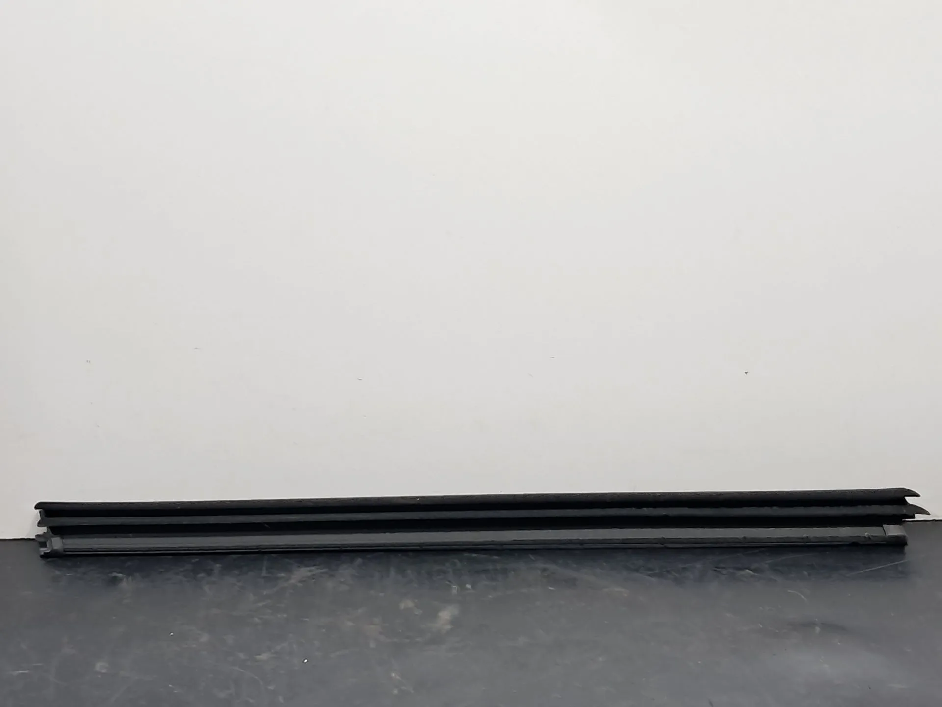 Raspador Vidrio de Puerta Delantera Derecha PEUGEOT 208