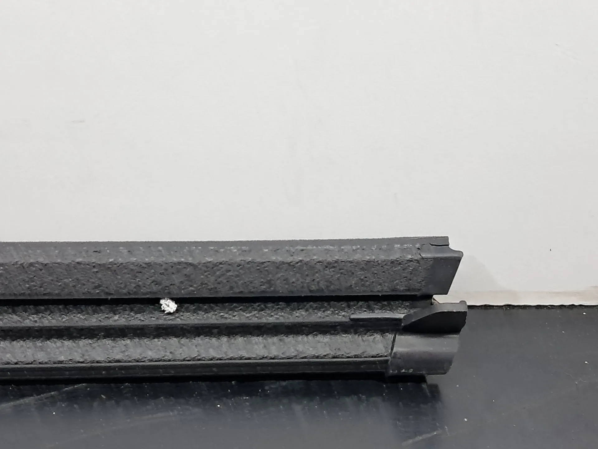 Raspador Vidrio de Puerta Delantera Derecha PEUGEOT 208 Imagem-7
