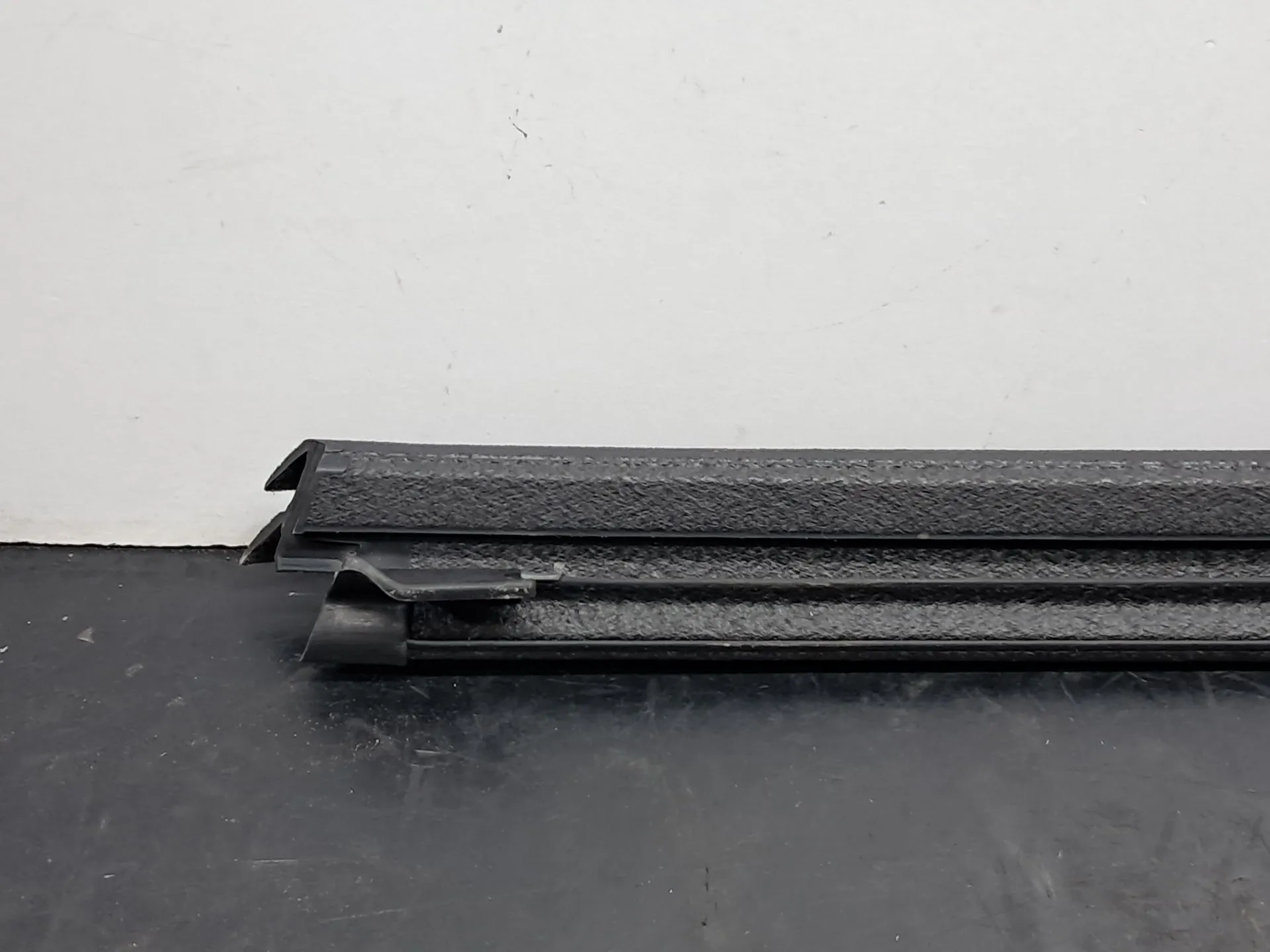 Raspador Vidrio de Puerta Delantera Derecha PEUGEOT 208 Imagem-10