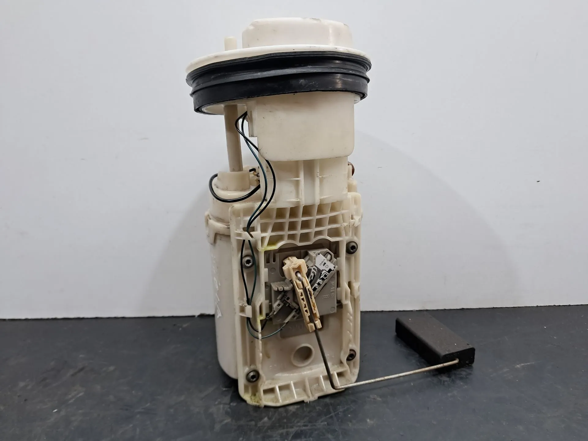 Bomba de combustible SKODA Fabia I Hatchback (6Y2) Imagem-1