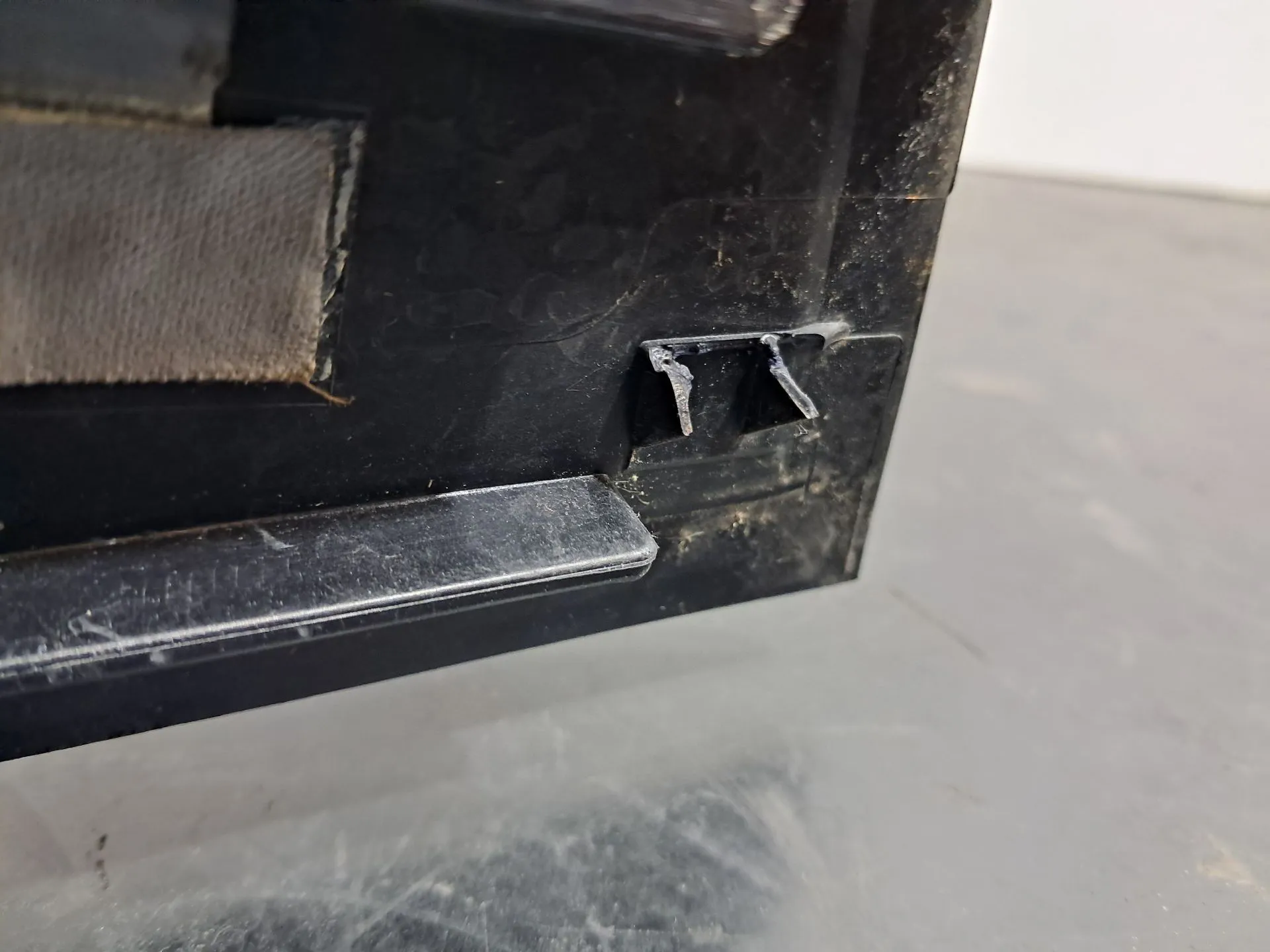 Moldura puerta trasera derecha AUDI Q5 (8R) Imagem-6