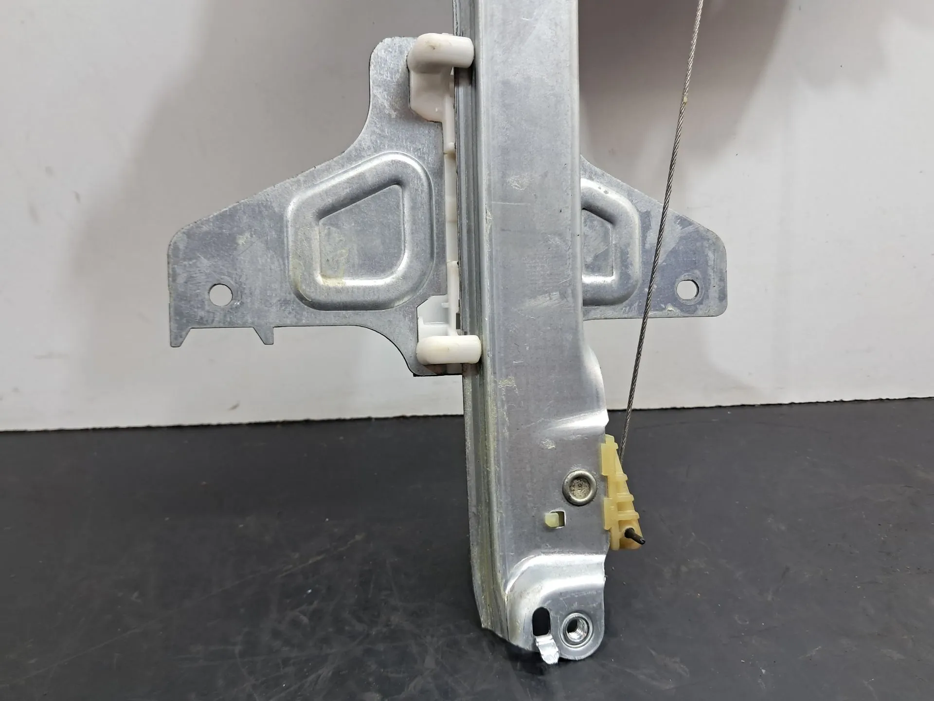 Front Right Electric Window Mechanism: CITROEN BERLINGO - 9680557880