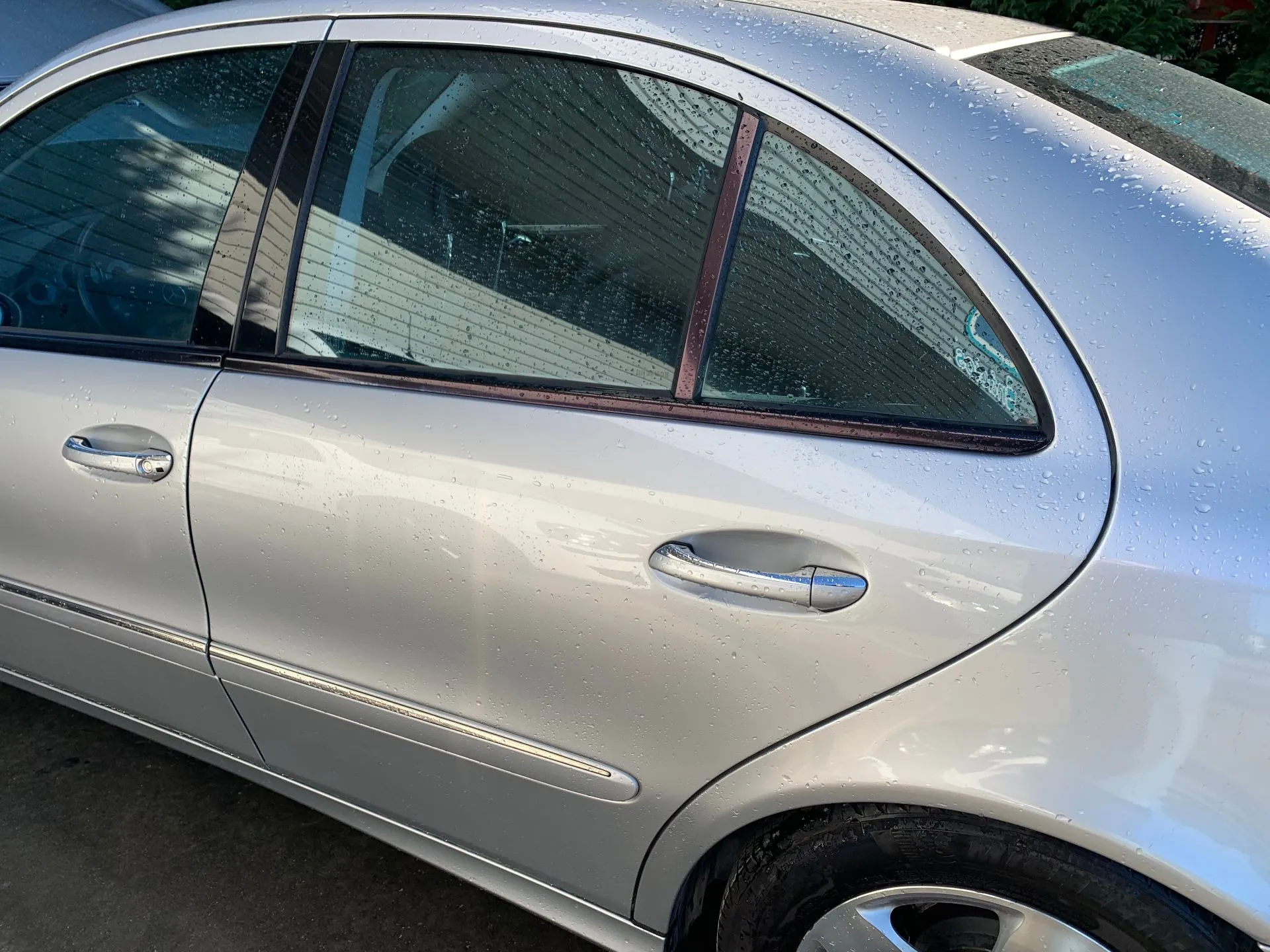 Porta posteriore sinistra MERCEDES-BENZ Classe E (W211)