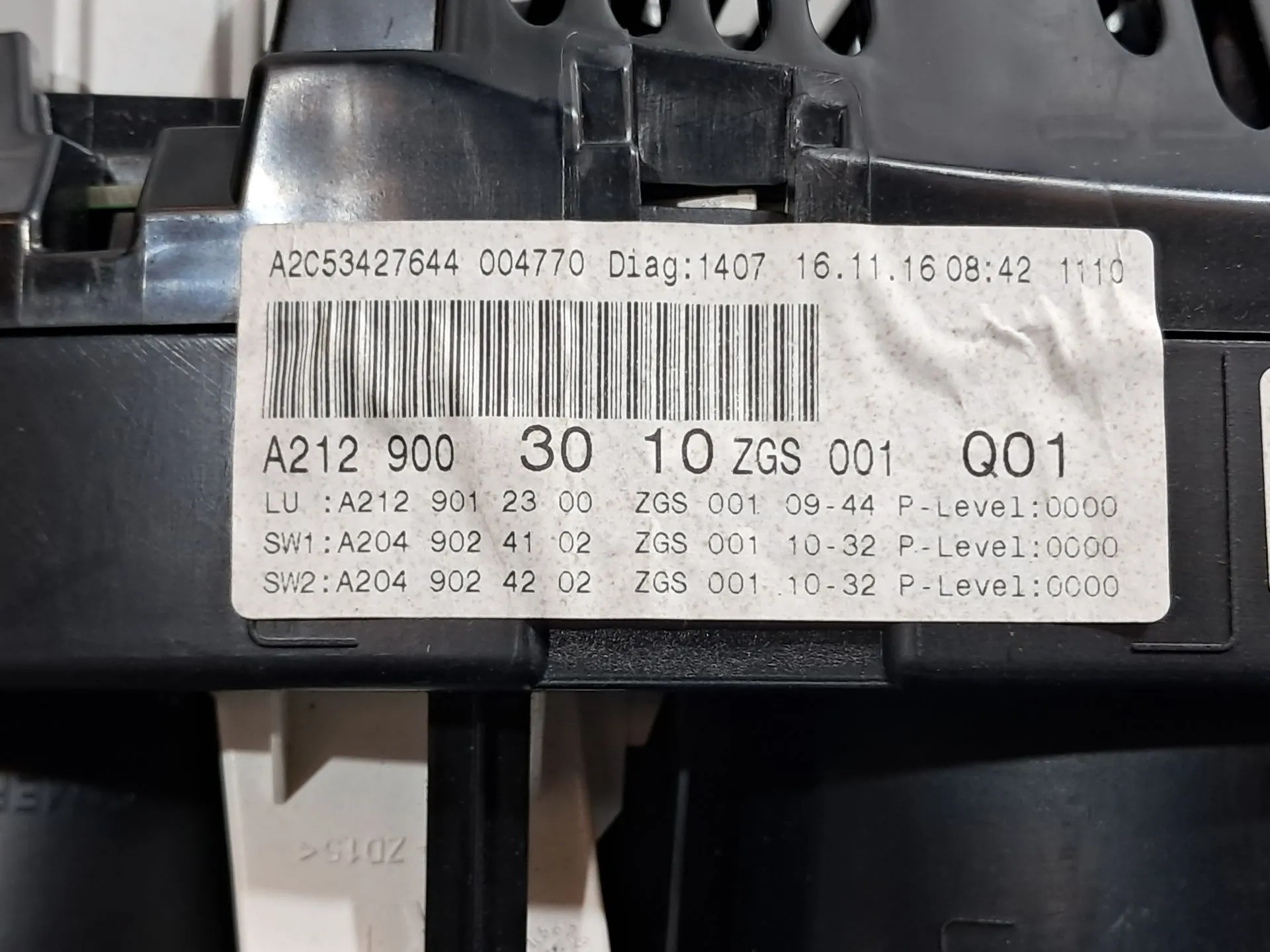 Quadro strumenti / Pannello strumenti MERCEDES-BENZ Classe E Cabriolet (A207) Imagem-5