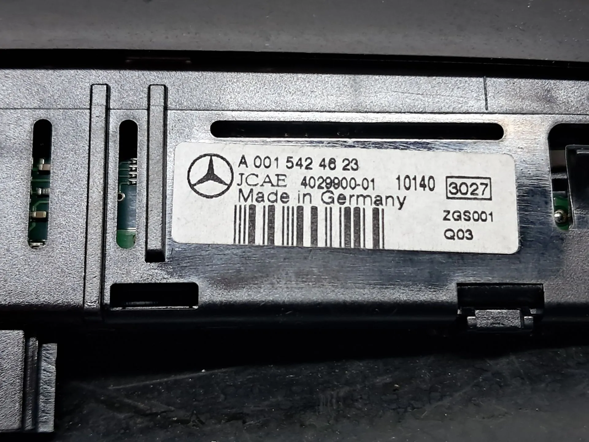 Indicatore sensori di parcheggio MERCEDES-BENZ Classe E Cabriolet (A207) Imagem-2