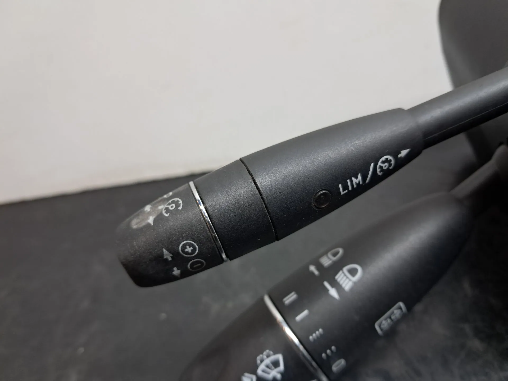 Light and wiper lever set MERCEDES-BENZ Classe E Cabriolet (A207) Imagem-2