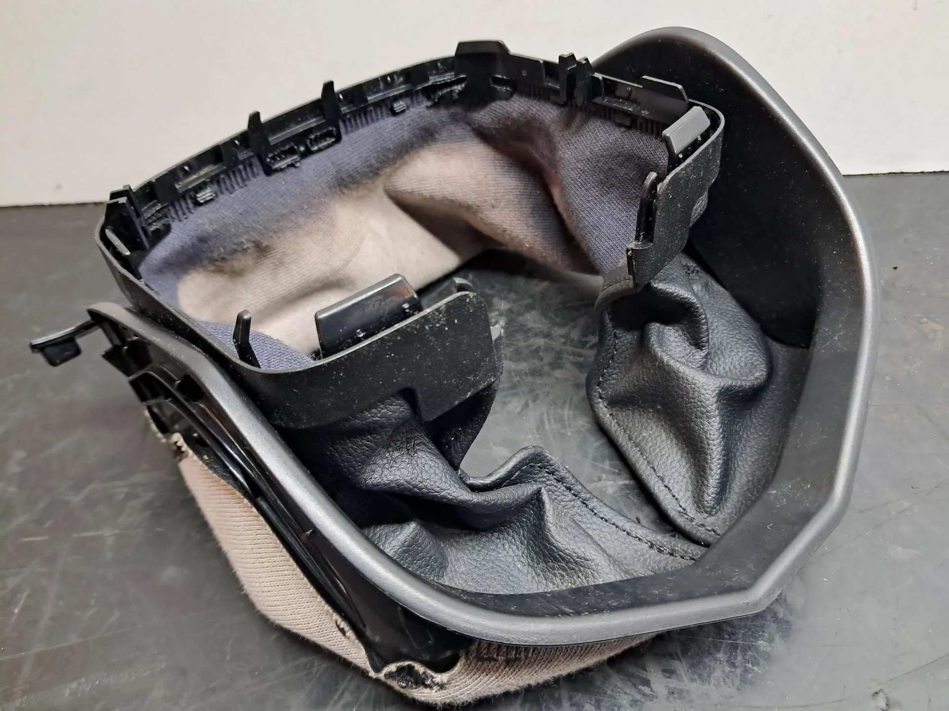 Protezione della colonna dello sterzo / plastiche del volante MERCEDES-BENZ Classe E Cabriolet (A207) Imagem-2