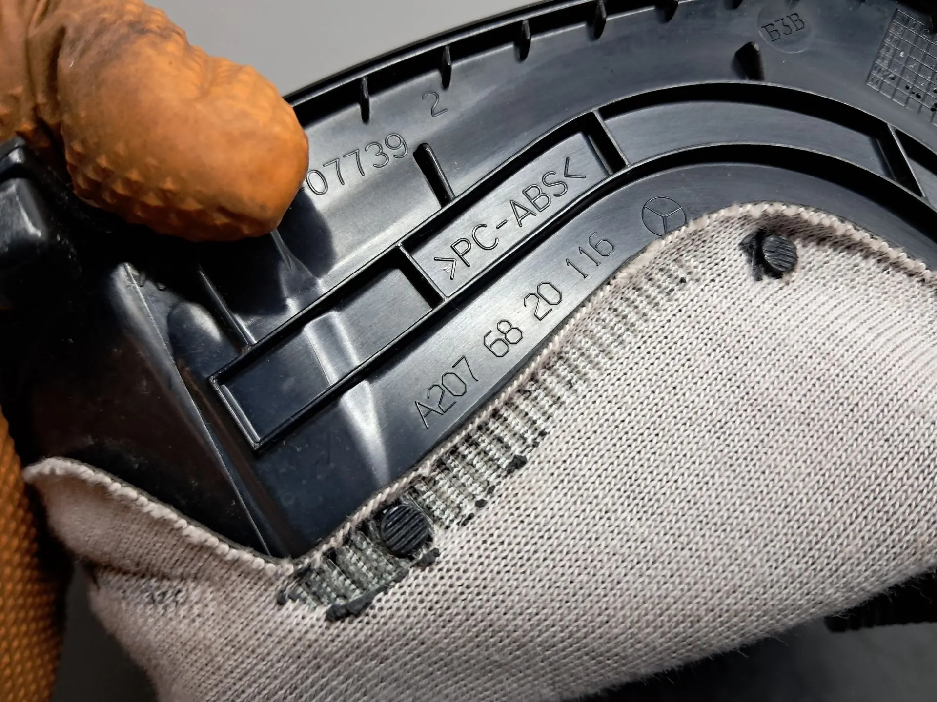 Protezione della colonna dello sterzo / plastiche del volante MERCEDES-BENZ Classe E Cabriolet (A207) Imagem-3