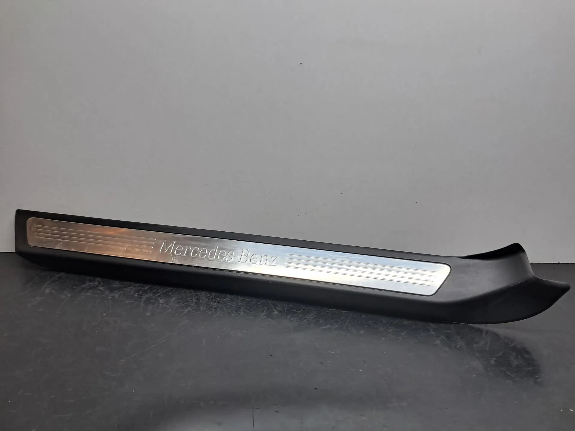 Right front door sill MERCEDES-BENZ Classe E Cabriolet (A207)