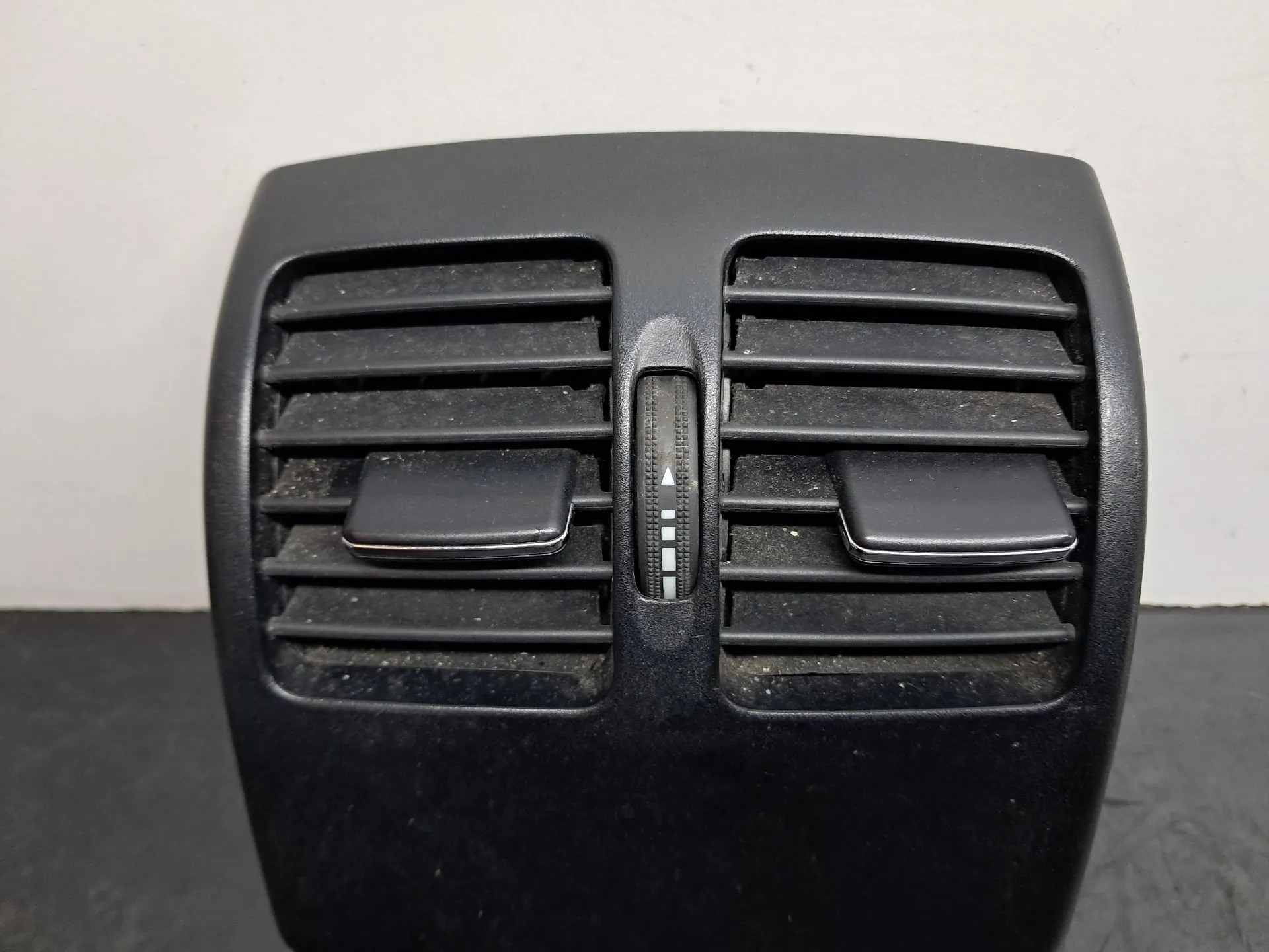 Diffuser / air vent MERCEDES-BENZ Classe E Cabriolet (A207) Imagem-2