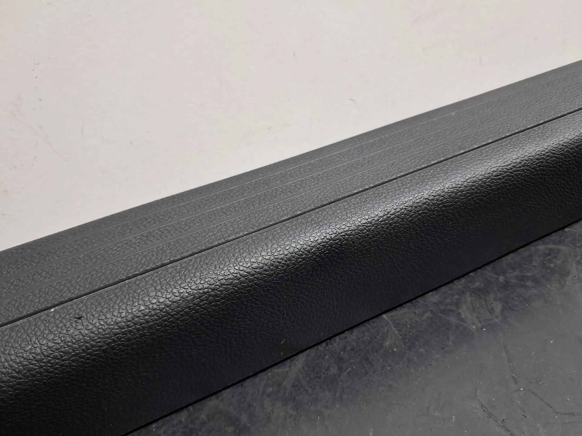 Right front door sill MERCEDES-BENZ Classe E Cabriolet (A207) Imagem-4