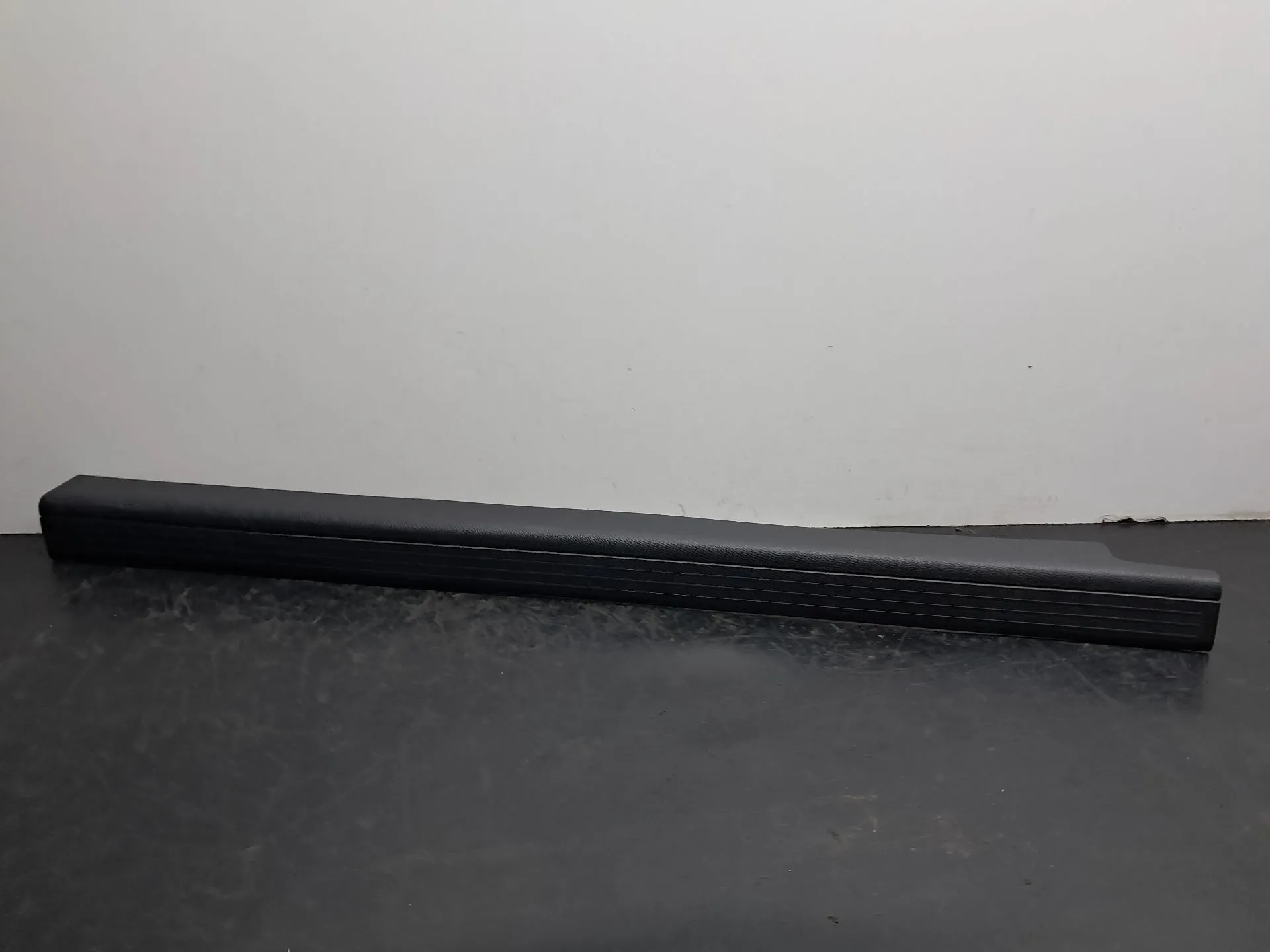 Embellecedor puerta Delantero Izquierdo MERCEDES-BENZ Classe E Cabriolet (A207)