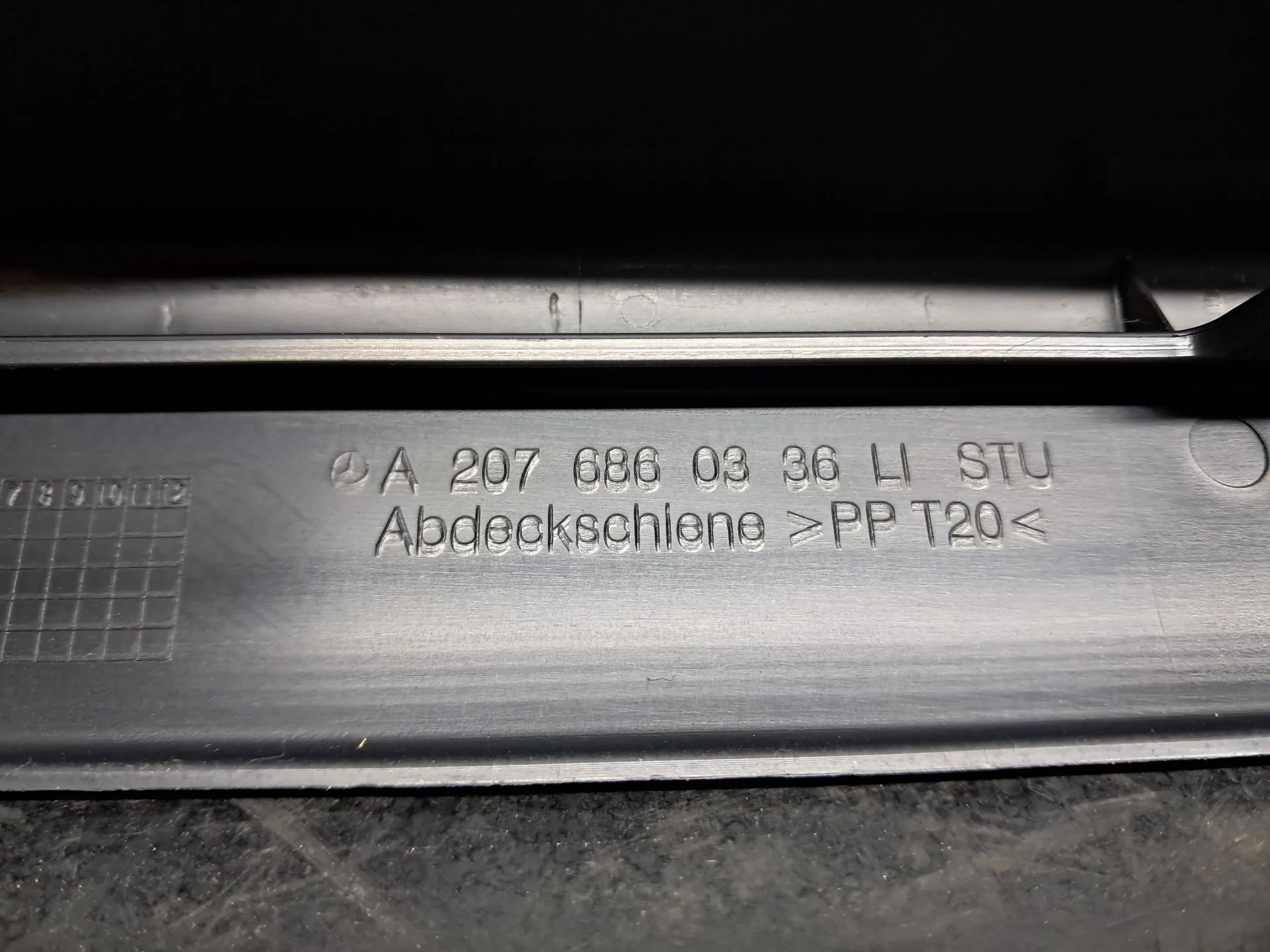 Seuil de porte avant gauche MERCEDES-BENZ Classe E Cabriolet (A207) Imagem-6