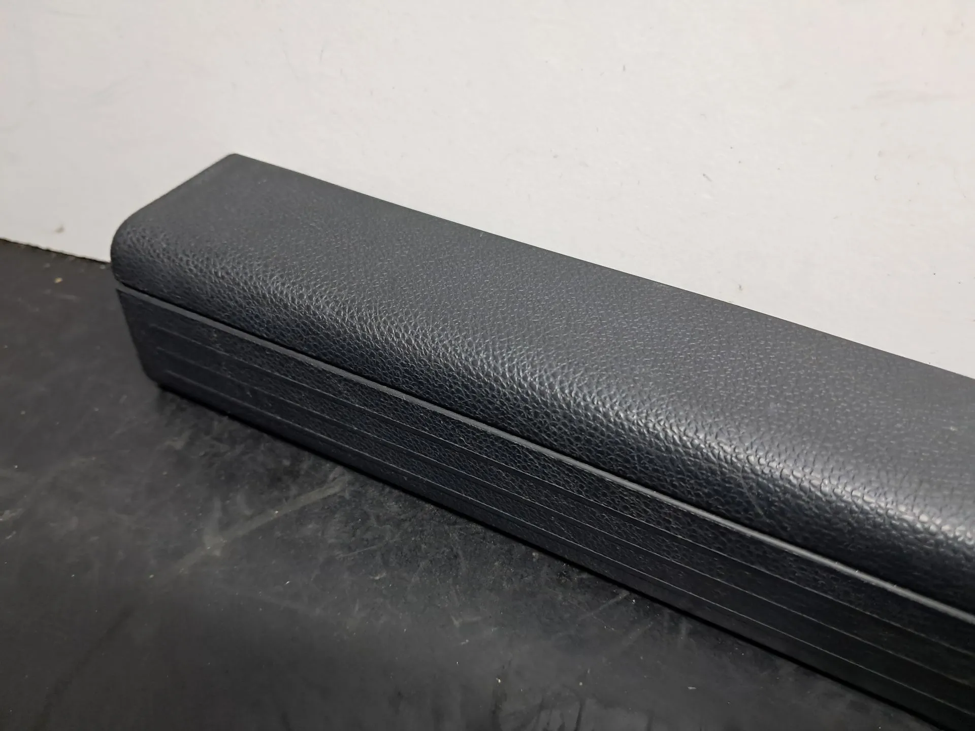 Seuil de porte avant gauche MERCEDES-BENZ Classe E Cabriolet (A207) Imagem-4