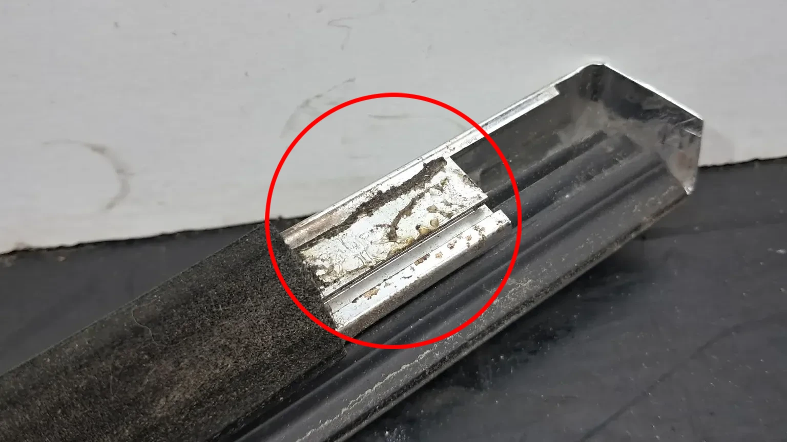 Modanatura pannello destro MERCEDES-BENZ Classe E Cabriolet (A207) Imagem-8