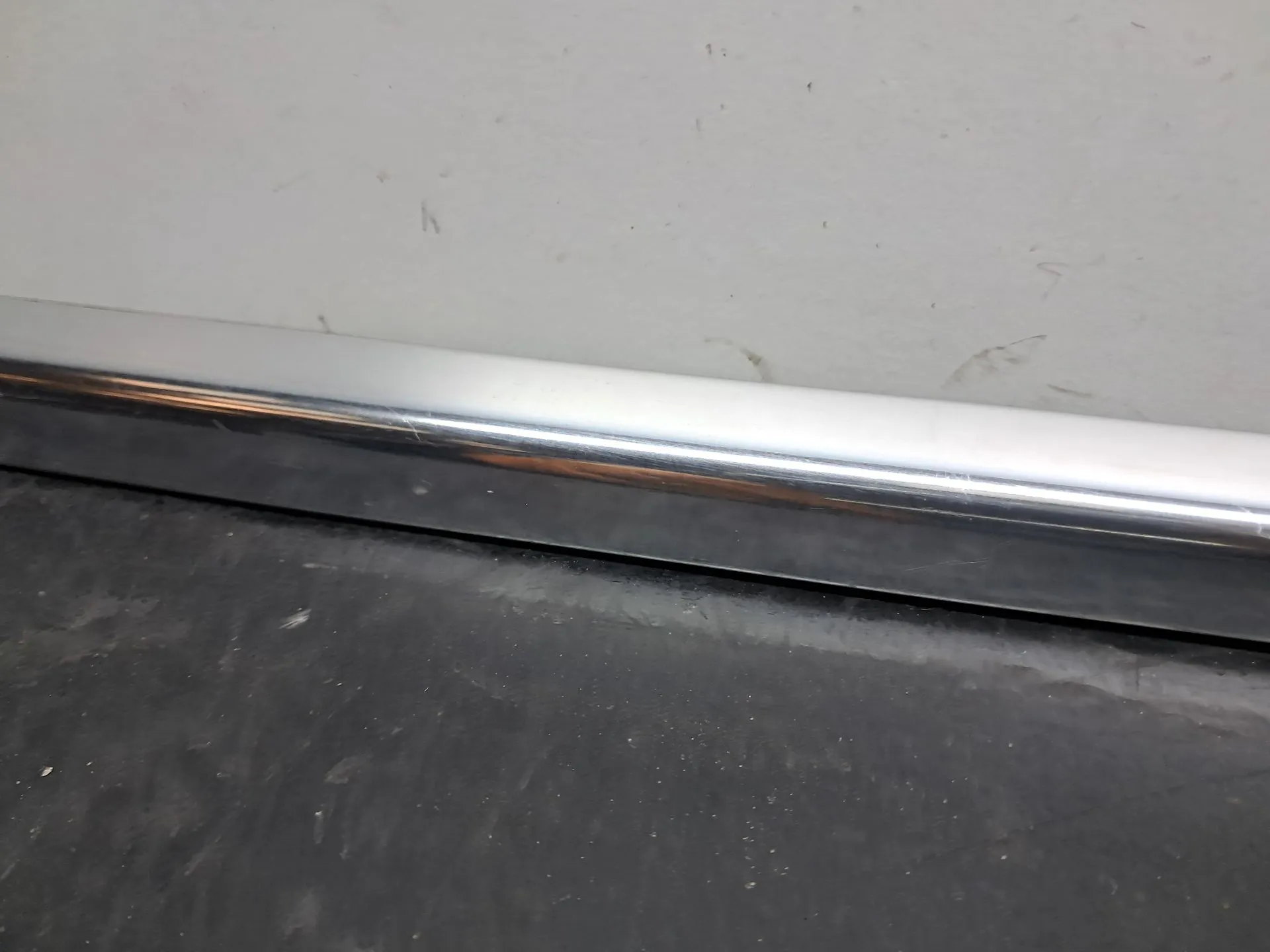 Modanatura pannello destro MERCEDES-BENZ Classe E Cabriolet (A207) Imagem-2