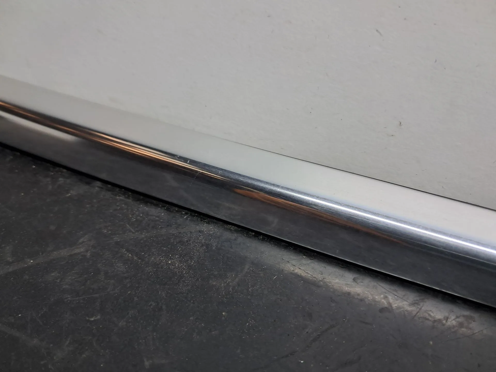 Modanatura pannello destro MERCEDES-BENZ Classe E Cabriolet (A207) Imagem-4