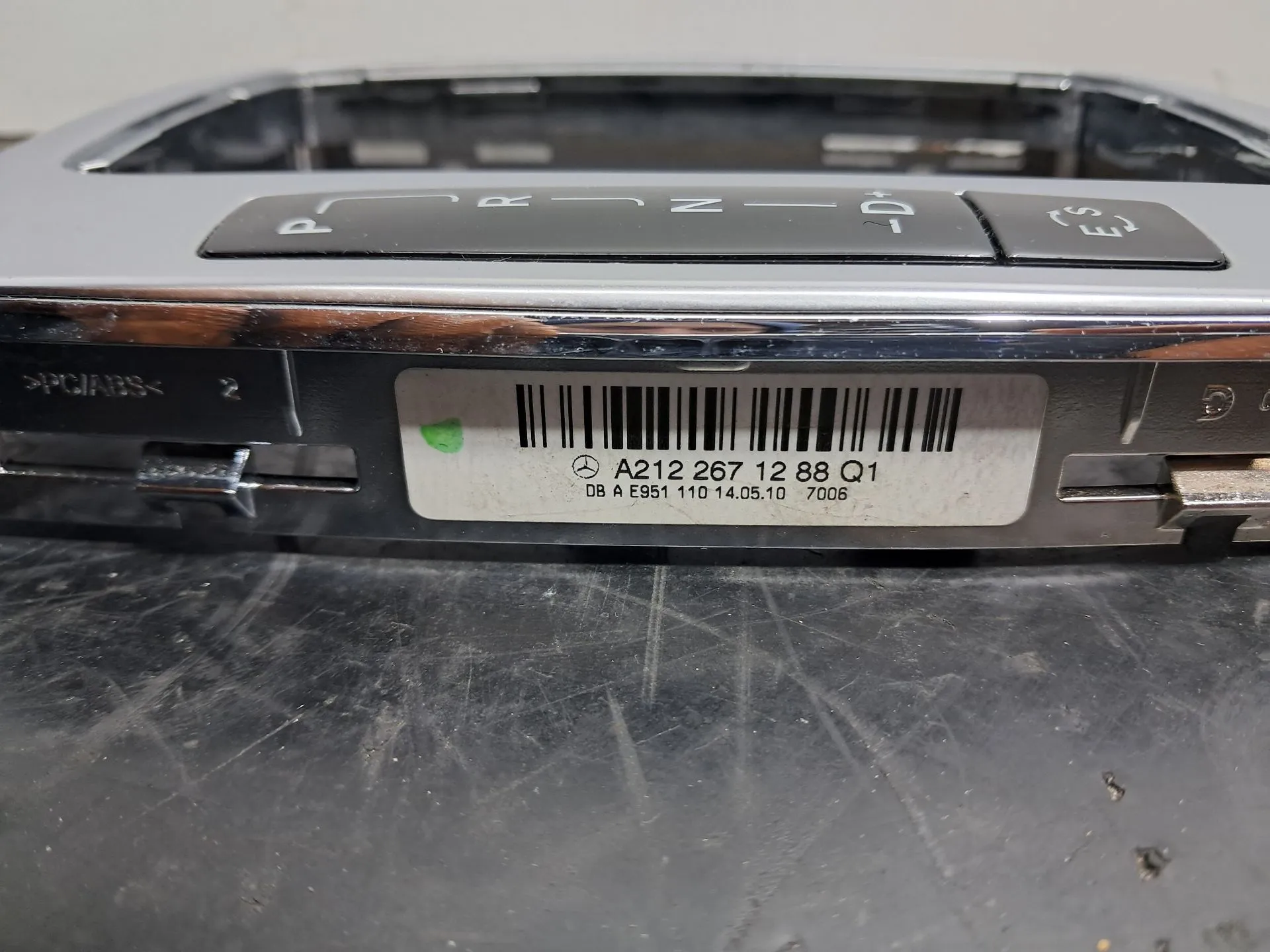 Anneau Sélecteur De Vitesses MERCEDES-BENZ Classe E Cabriolet (A207) Imagem-4