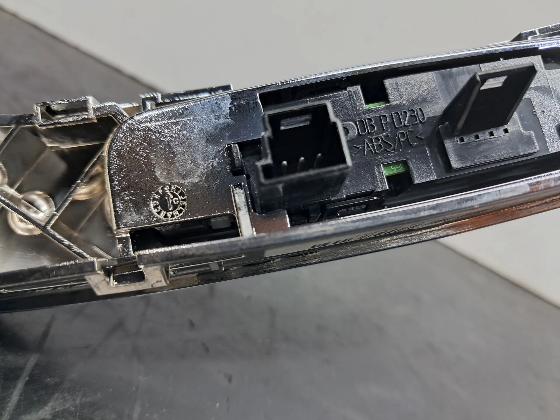 Anneau Sélecteur De Vitesses MERCEDES-BENZ Classe E Cabriolet (A207) Imagem-3