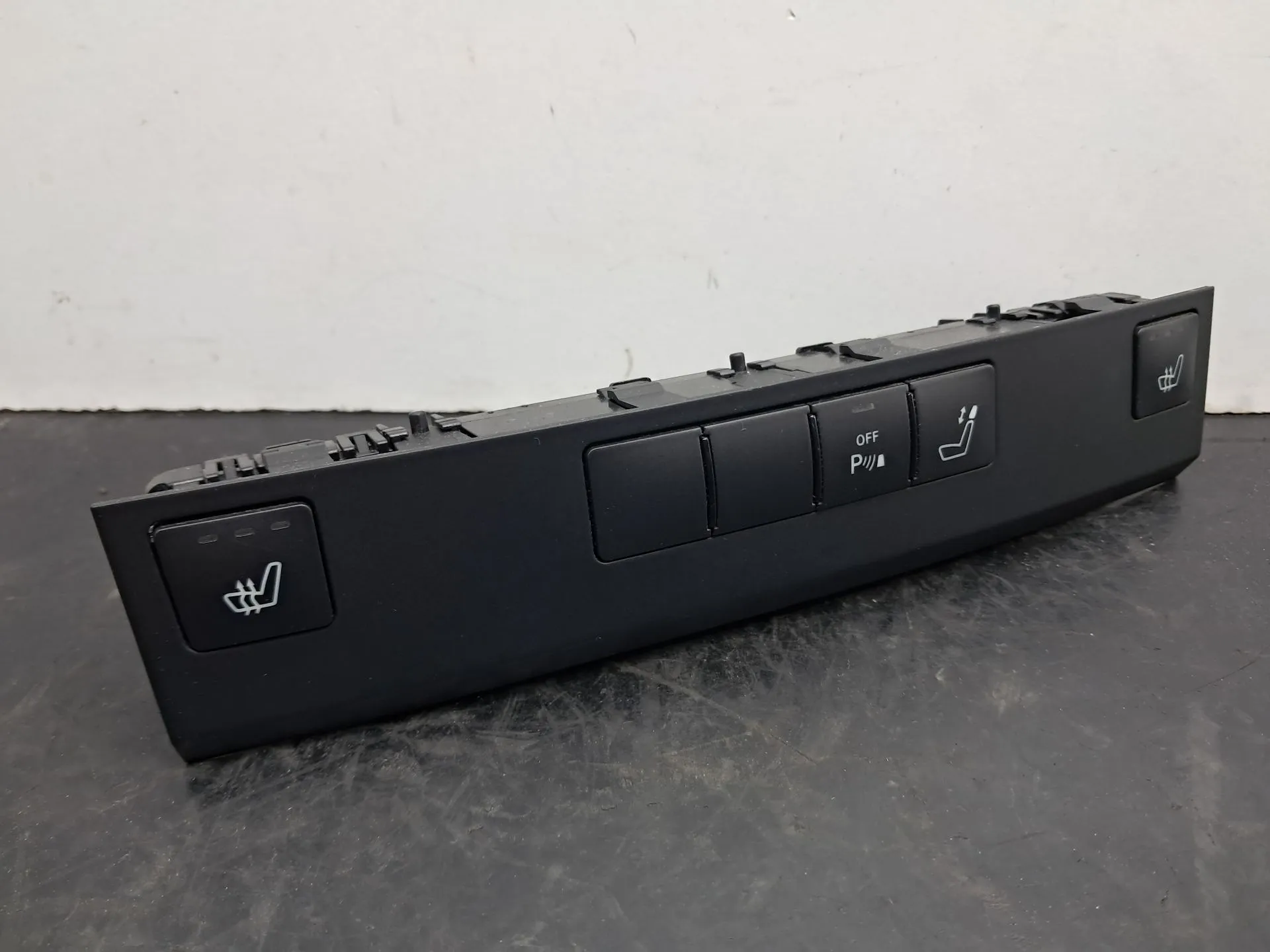 Multifunction control MERCEDES-BENZ Classe E Cabriolet (A207)