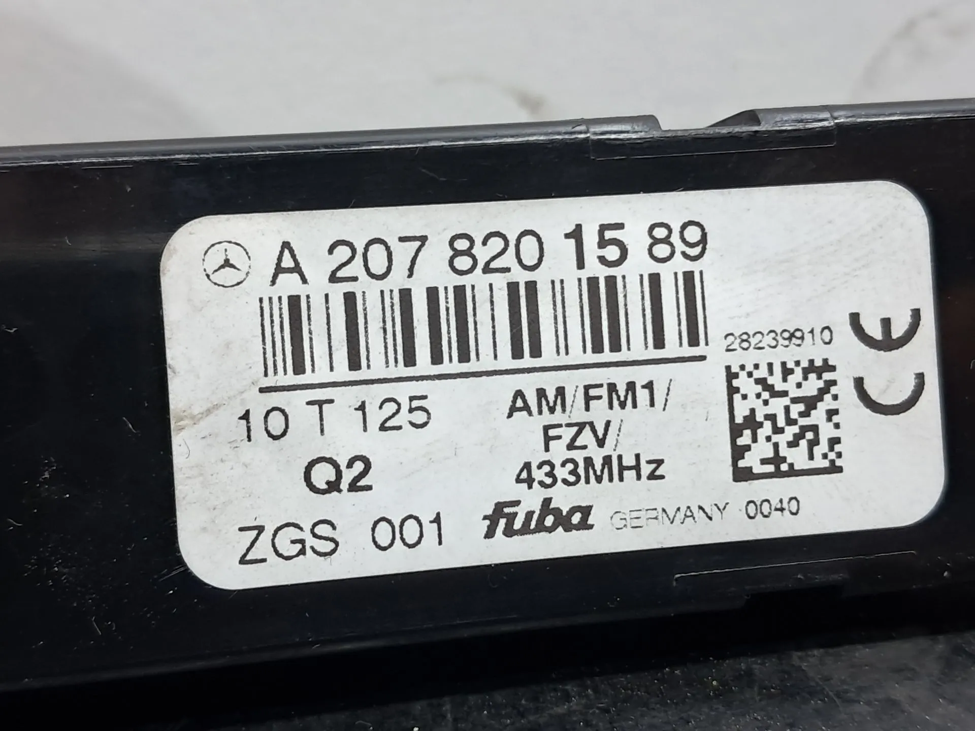 Amplificatore Antenna MERCEDES-BENZ Classe E Cabriolet (A207) Imagem-1