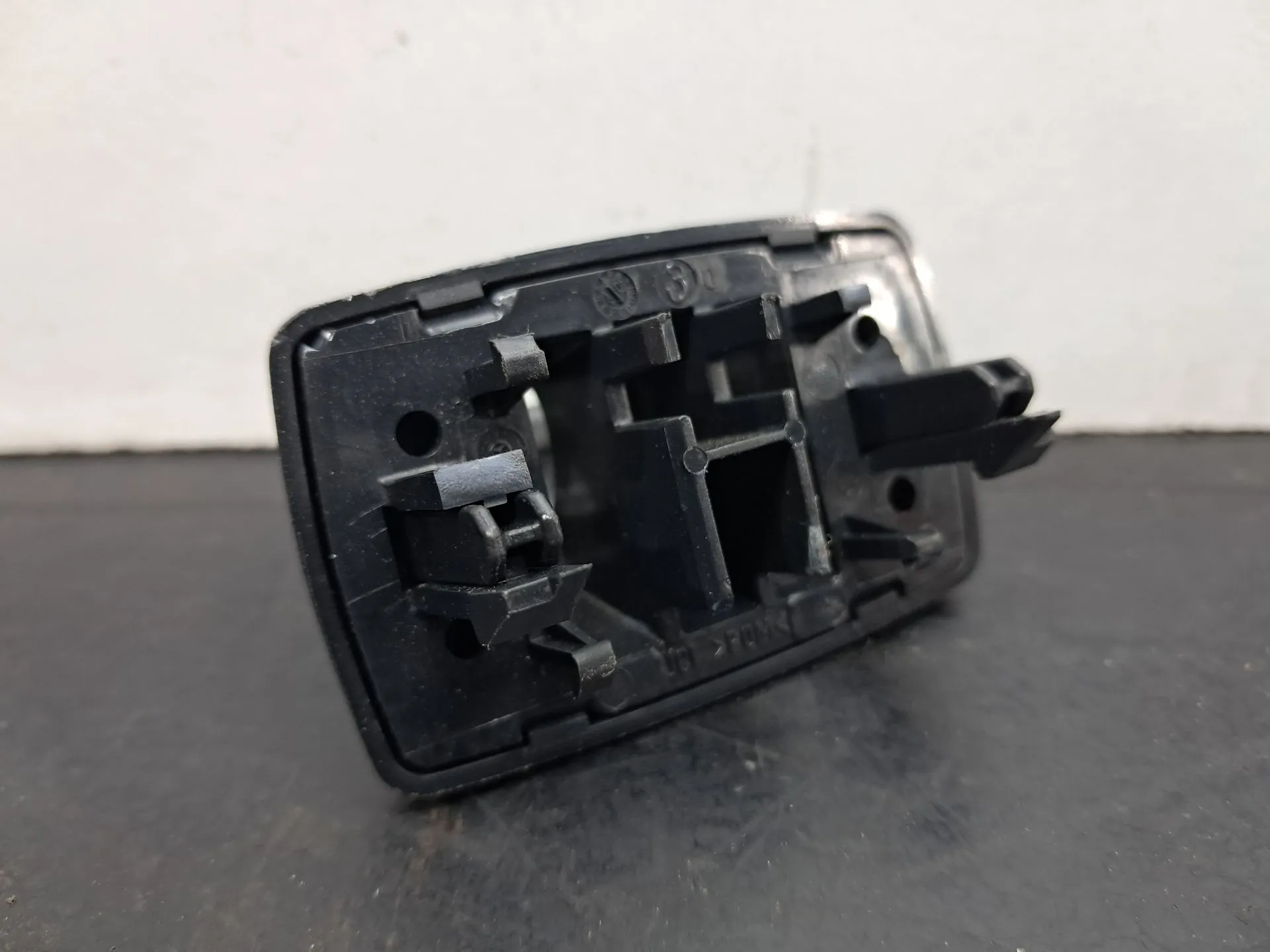 Soporte parasol Izquierdo MERCEDES-BENZ Classe E Cabriolet (A207) Imagem-3