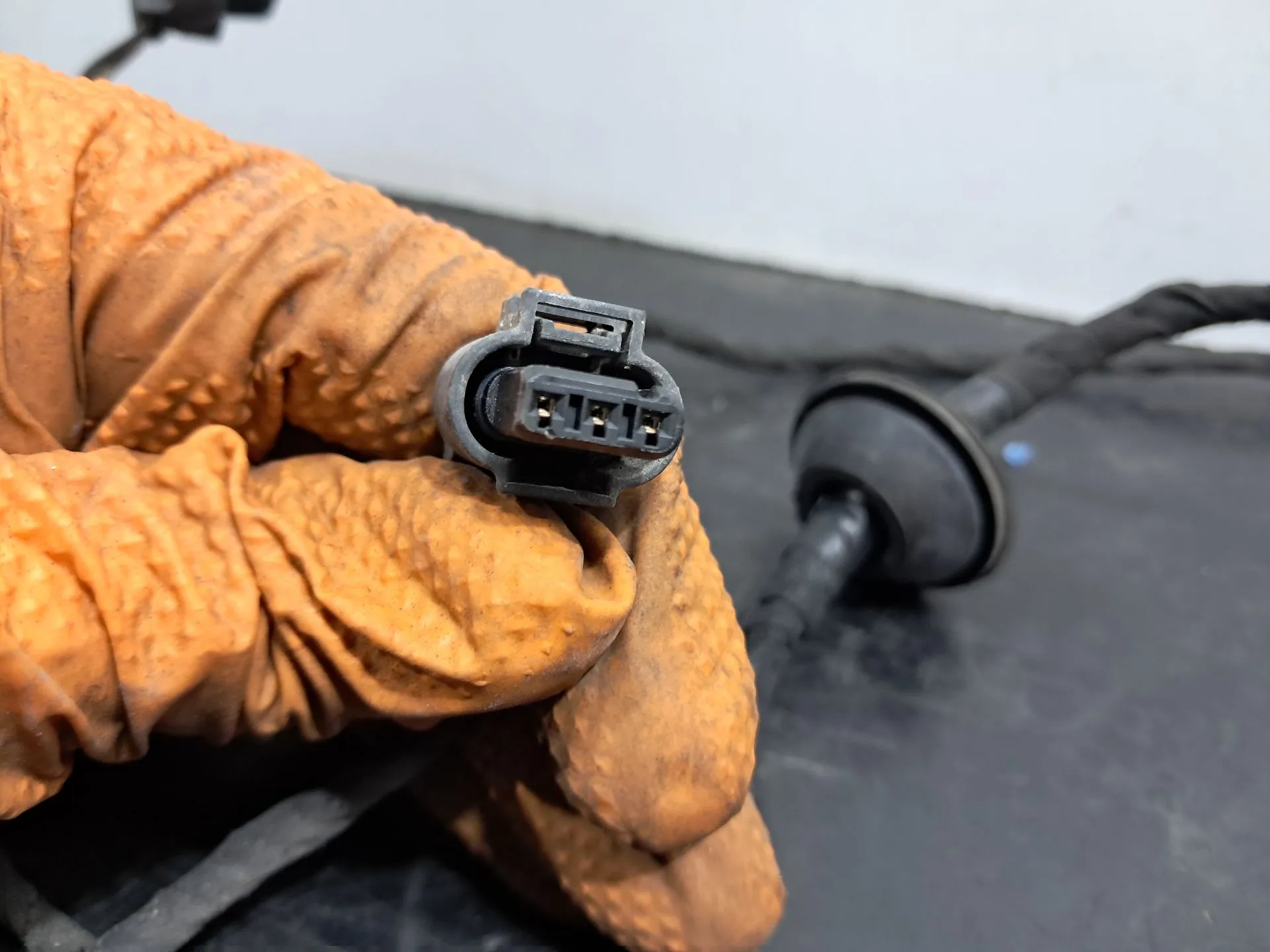 Installazione paraurti posteriore MERCEDES-BENZ Classe E Cabriolet (A207) Imagem-4