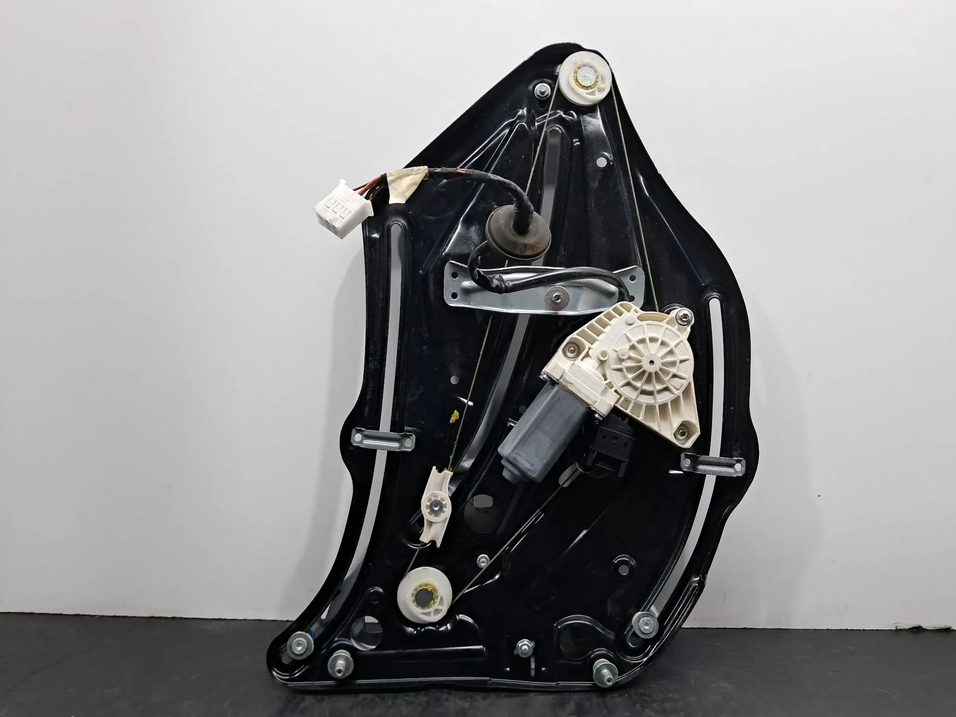 Alzavetro posteriore sinistro MERCEDES-BENZ Classe E Cabriolet (A207)