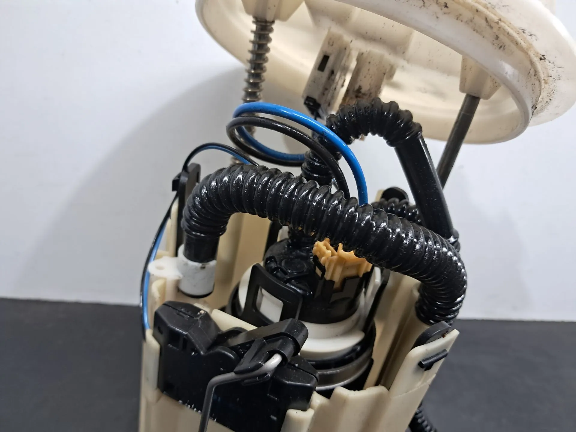 Pompa carburante MERCEDES-BENZ Classe E Cabriolet (A207) Imagem-3