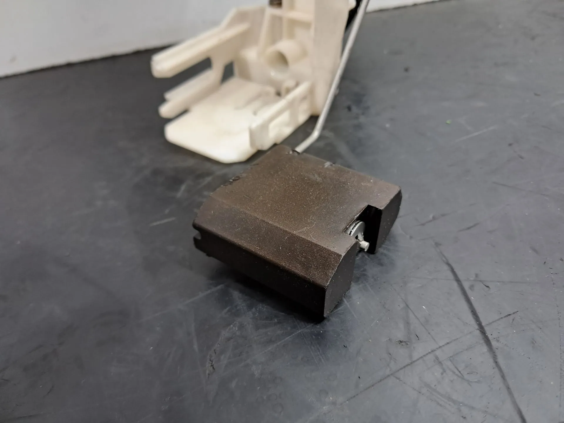 Fuel float MERCEDES-BENZ Classe E Cabriolet (A207) Imagem-1