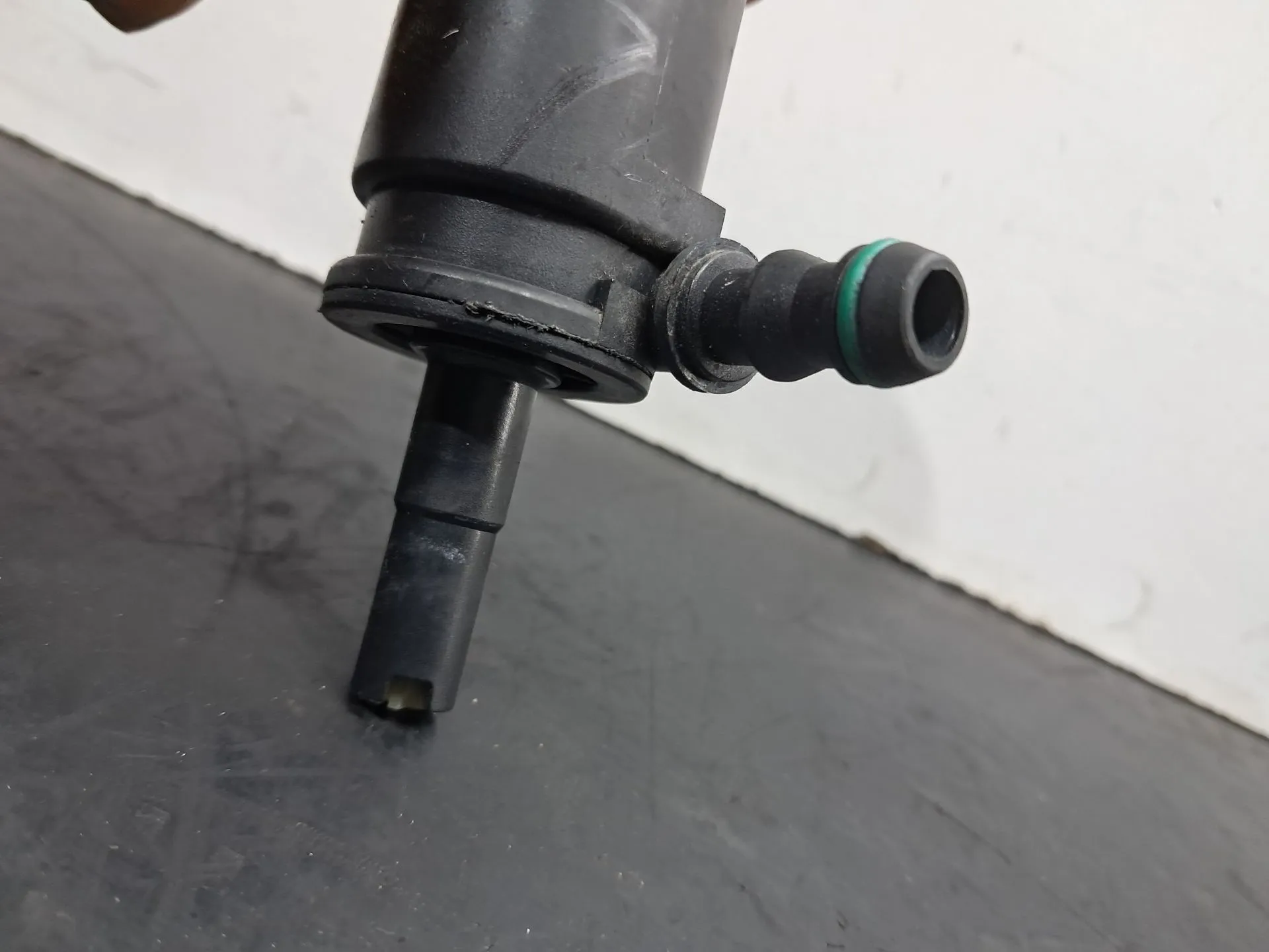 Pompa per lavavetri  MERCEDES-BENZ Classe E Cabriolet (A207) Imagem-3