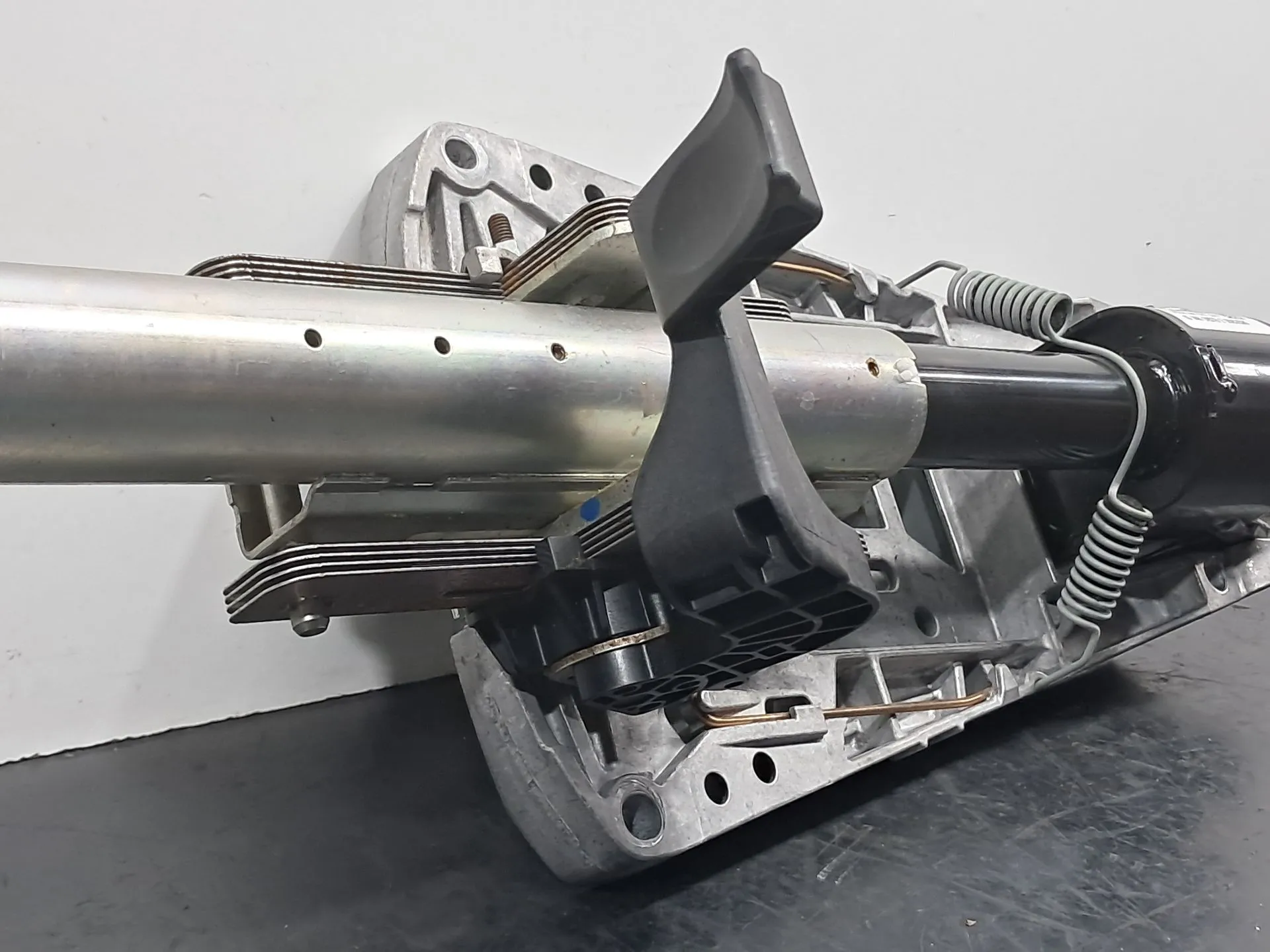 Colonna dello sterzo MERCEDES-BENZ Classe E Cabriolet (A207) Imagem-2