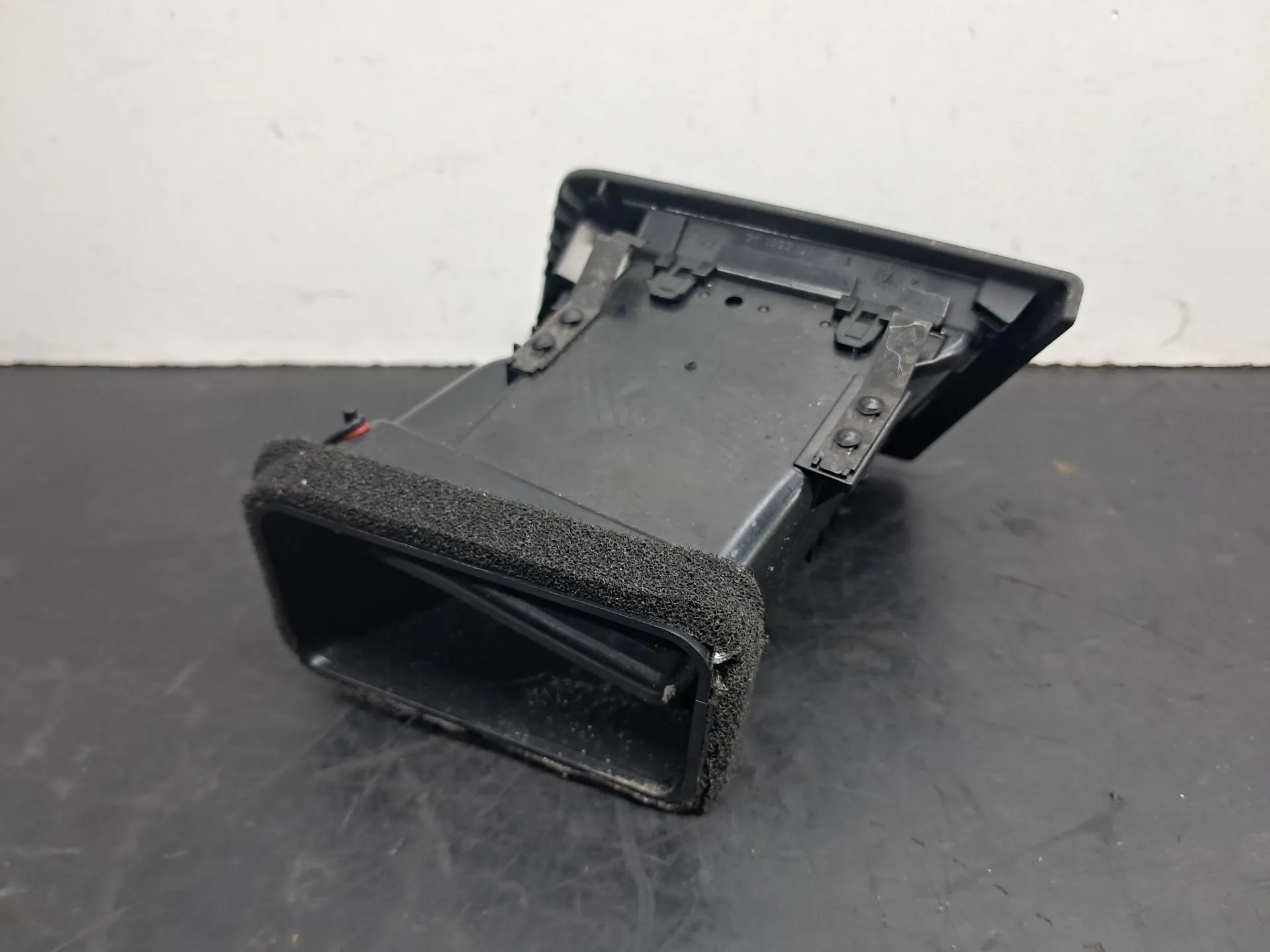 Diffusore / uscita aria MERCEDES-BENZ Classe E Cabriolet (A207) Imagem-2