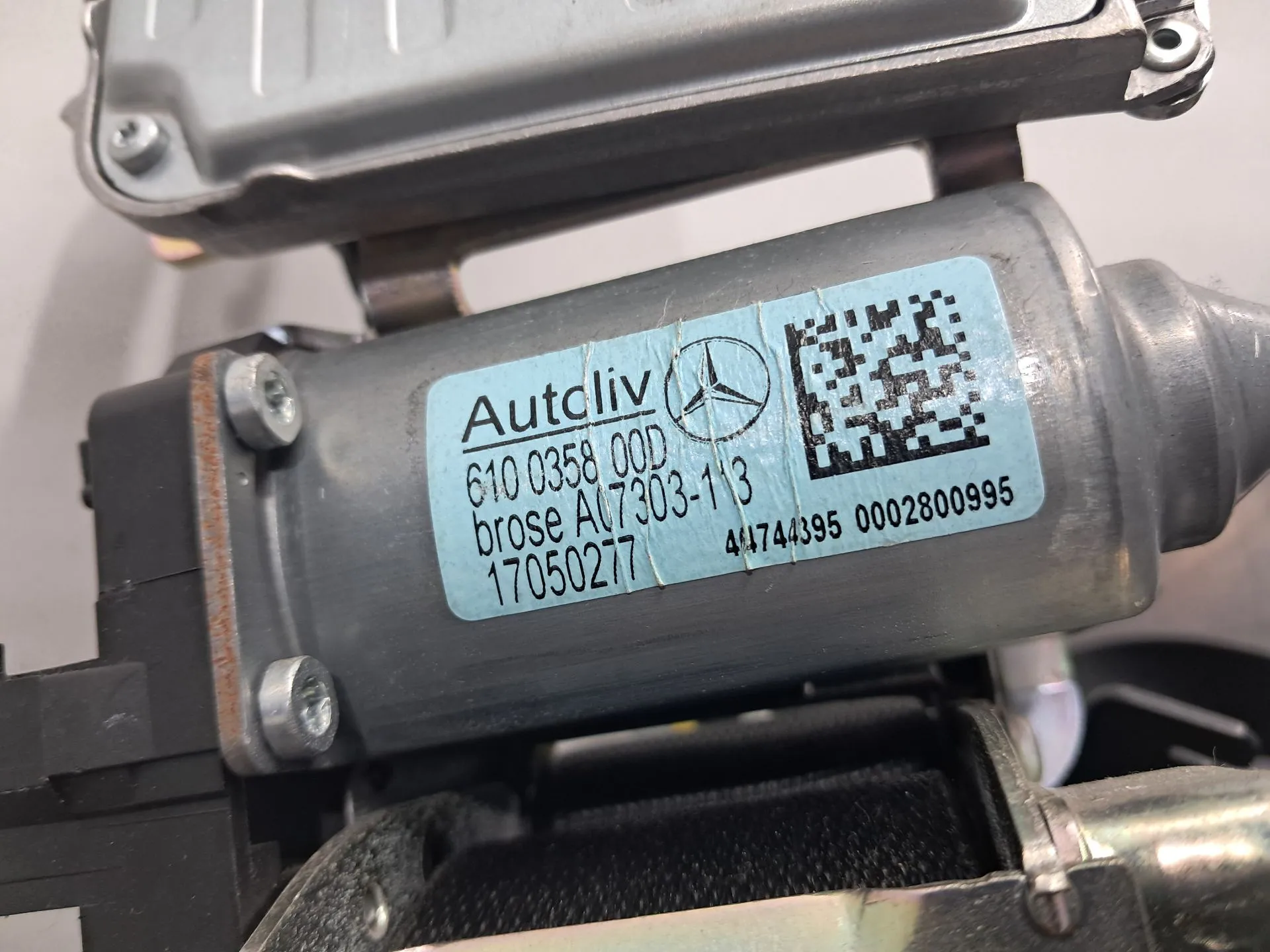 Cinturón delantero izquierdo MERCEDES-BENZ Classe E Cabriolet (A207) Imagem-2