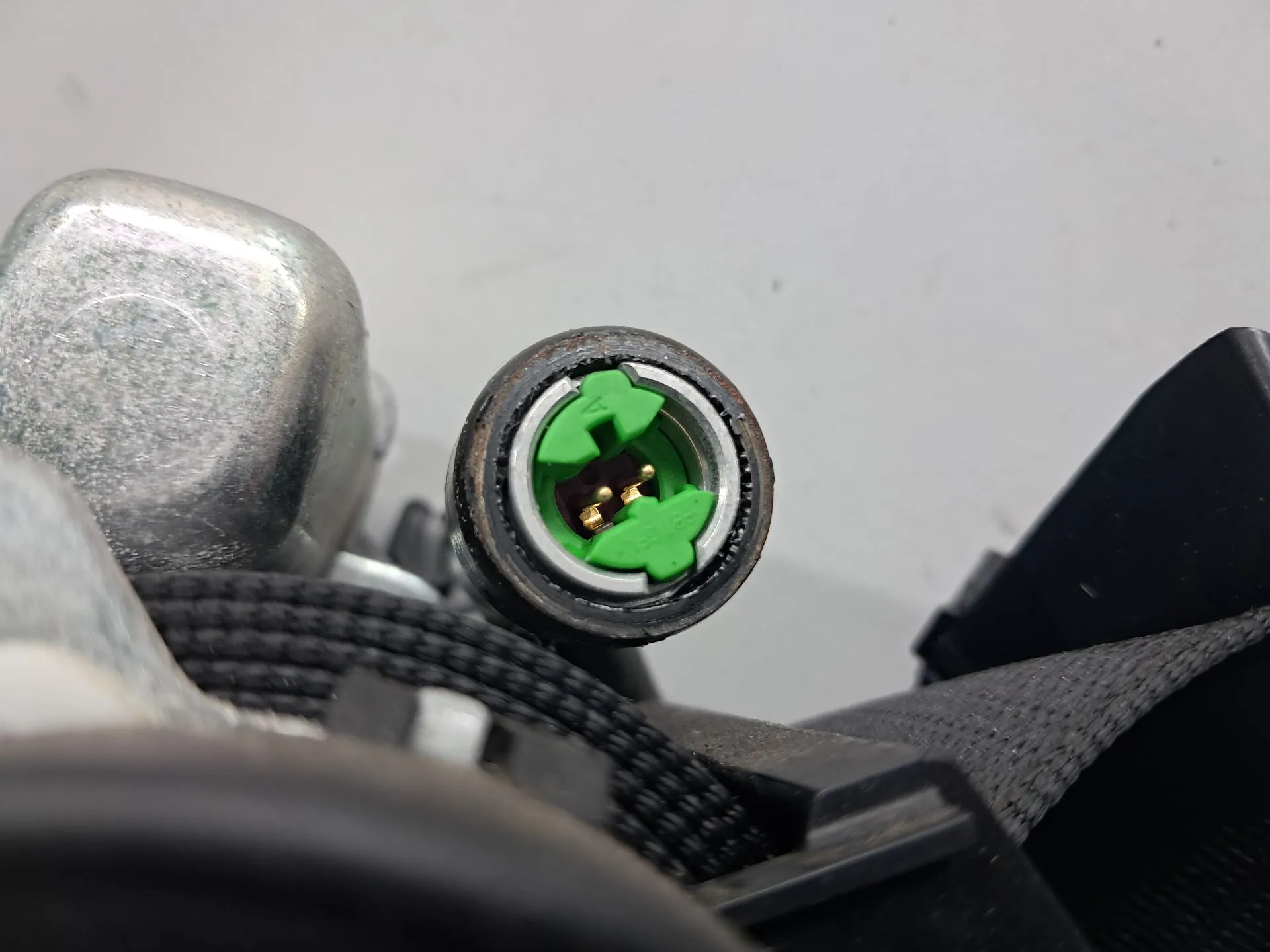 Left rear seatbelt MERCEDES-BENZ Classe E Cabriolet (A207) Imagem-3