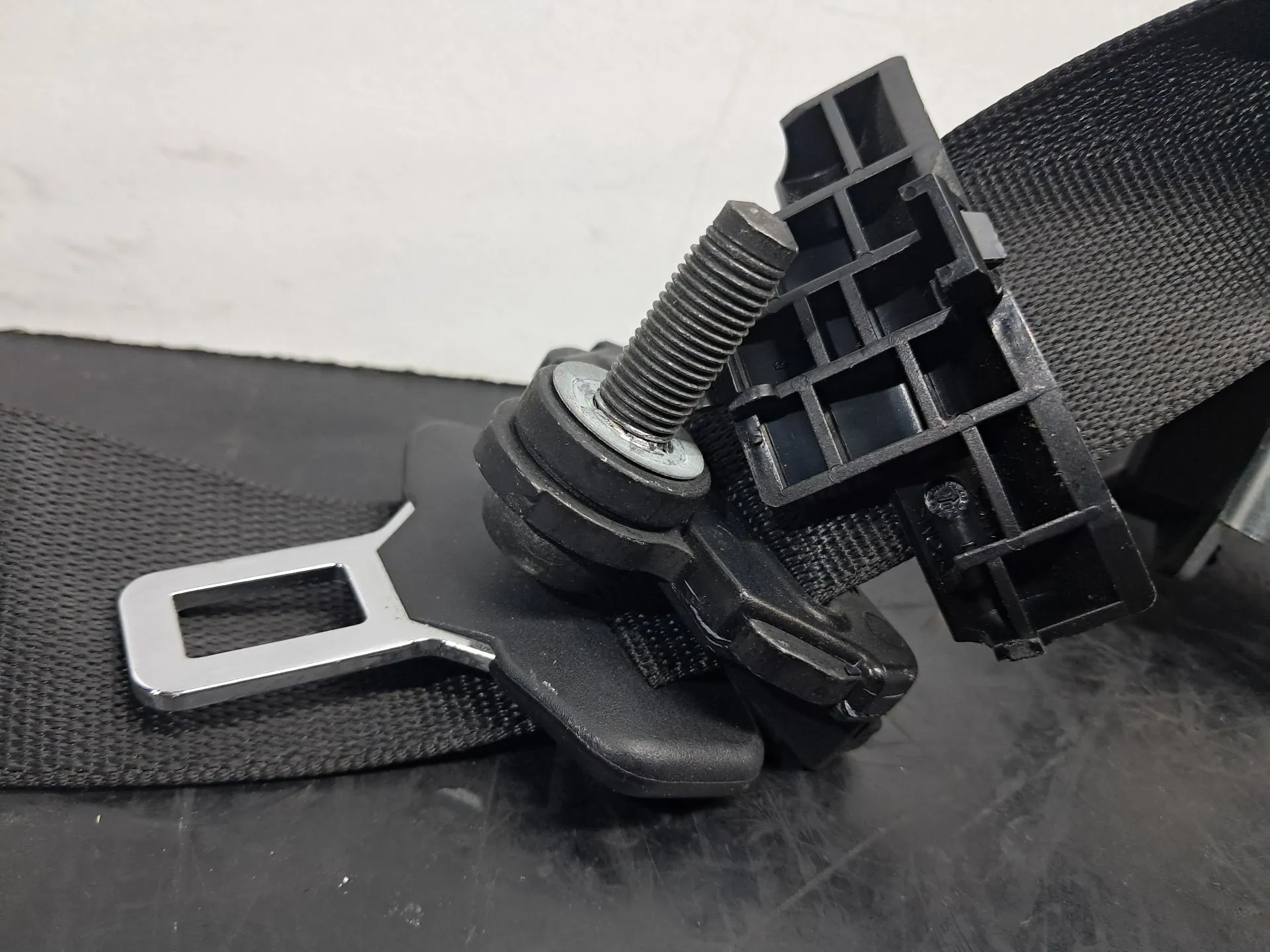 Right rear seatbelt MERCEDES-BENZ Classe E Cabriolet (A207) Imagem-6