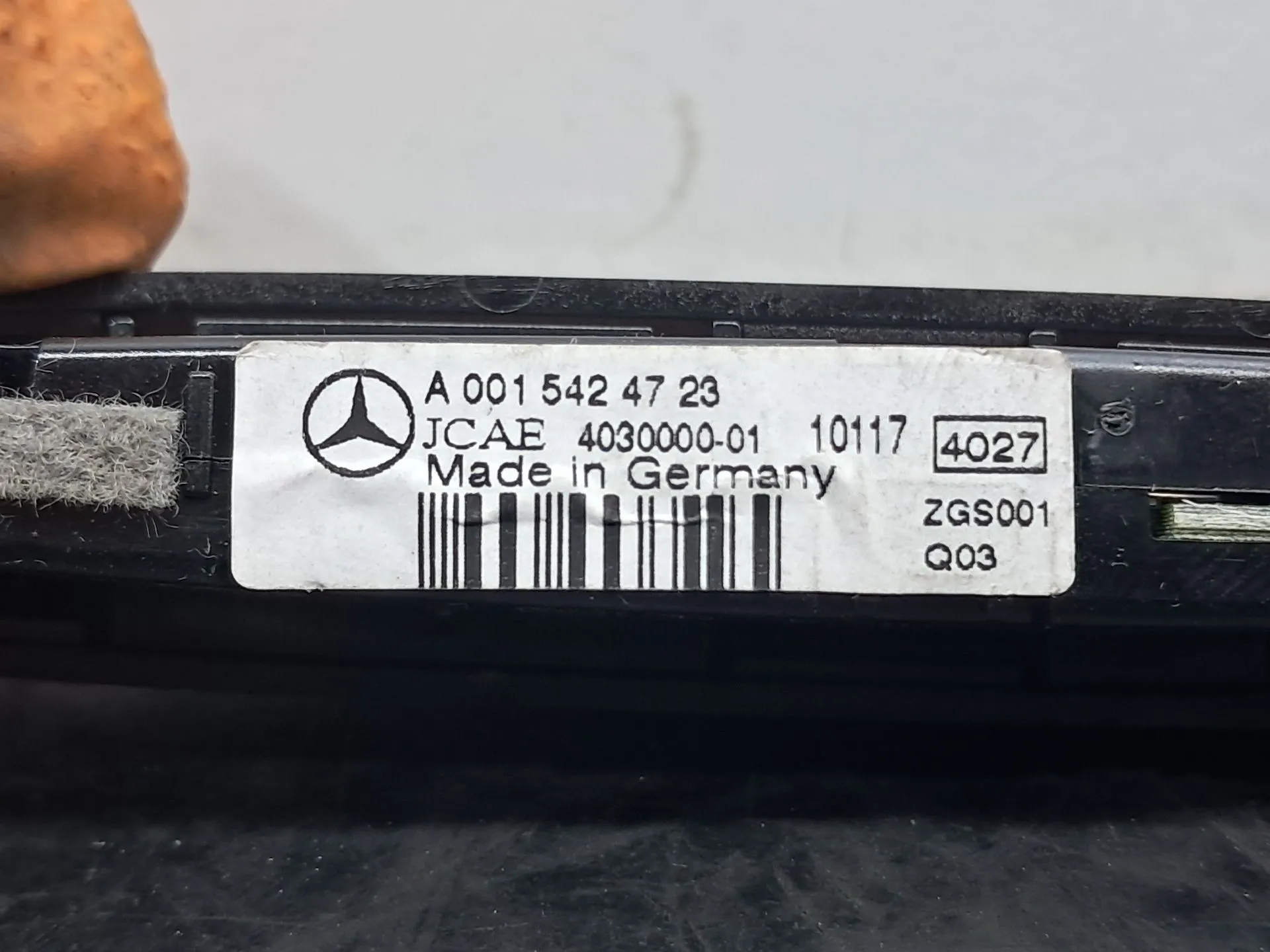 Parking sensor indicator MERCEDES-BENZ Classe E Cabriolet (A207) Imagem-4
