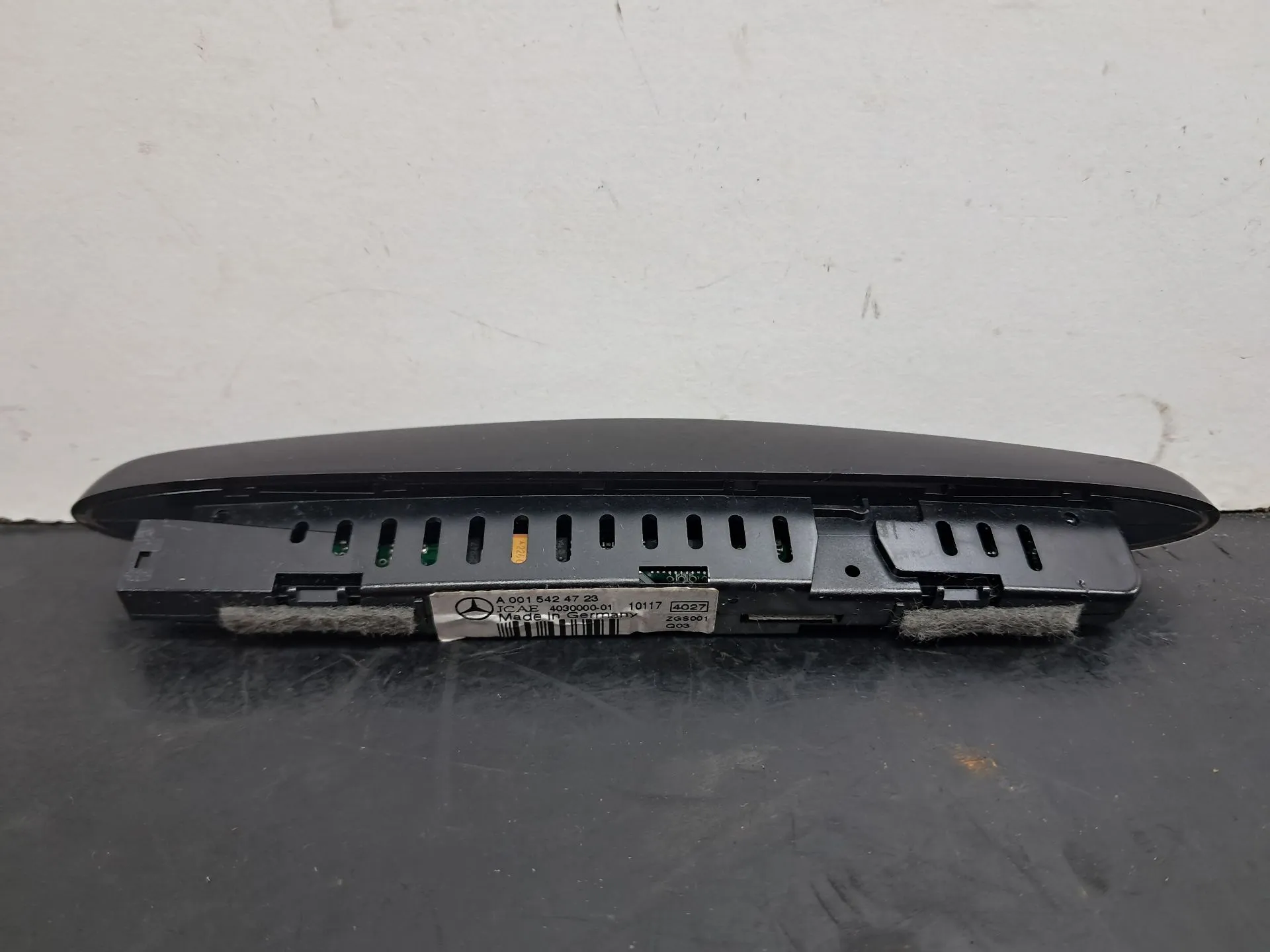 Parking sensor indicator MERCEDES-BENZ Classe E Cabriolet (A207) Imagem-2