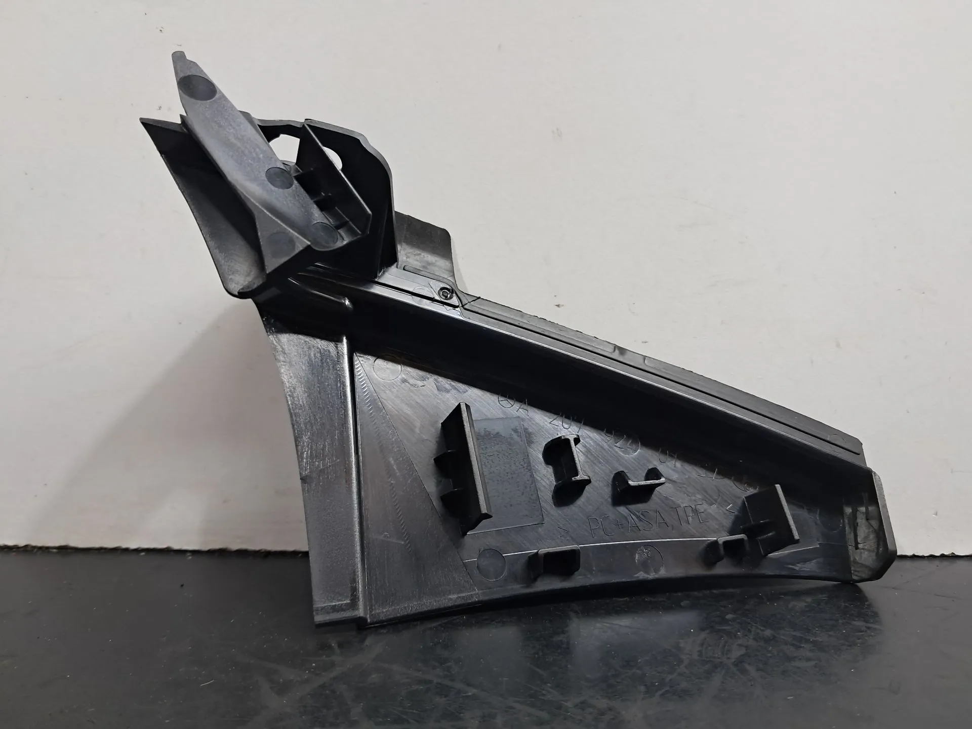 Generic cover MERCEDES-BENZ Classe E Cabriolet (A207) Imagem-1