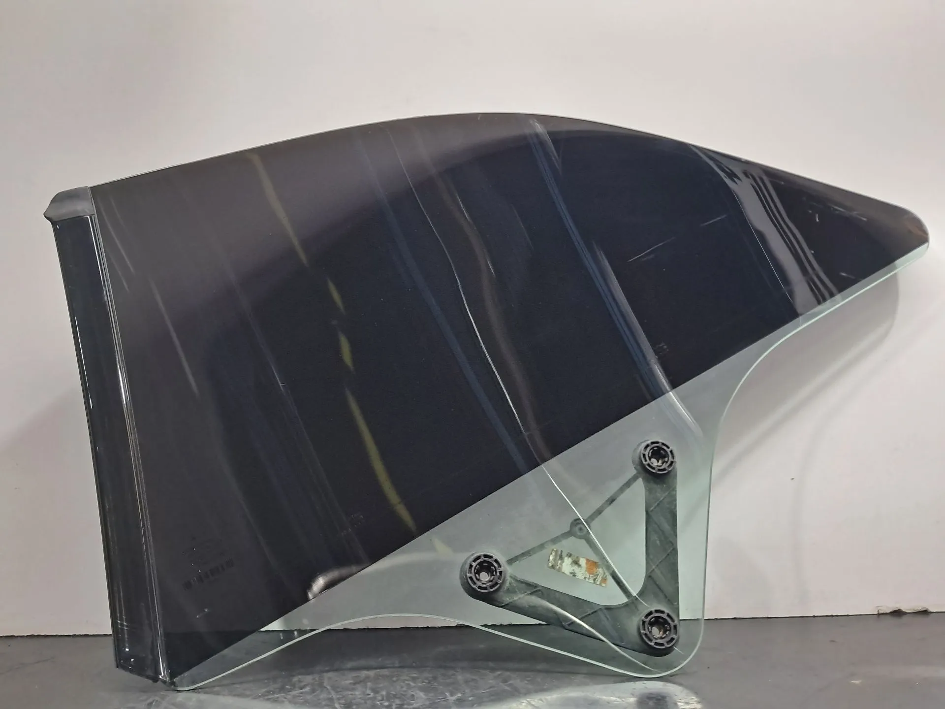 Vidrio del panel Trasero Derecho MERCEDES-BENZ Classe E Cabriolet (A207) Imagem-5