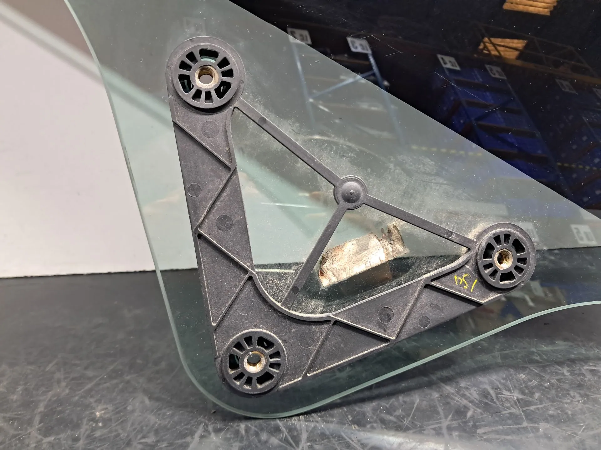 Vidrio del panel Trasero Derecho MERCEDES-BENZ Classe E Cabriolet (A207) Imagem-4