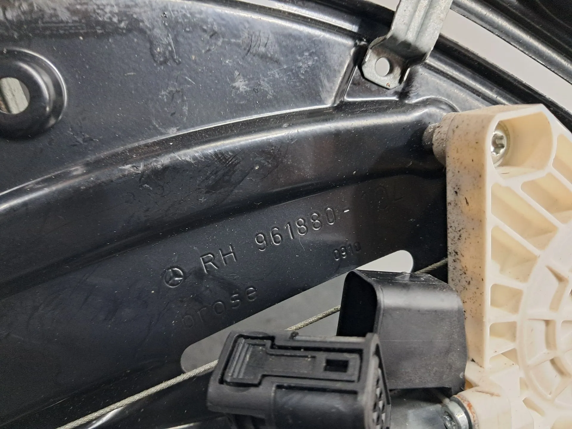 Right rear window regulator MERCEDES-BENZ Classe E Cabriolet (A207) Imagem-8