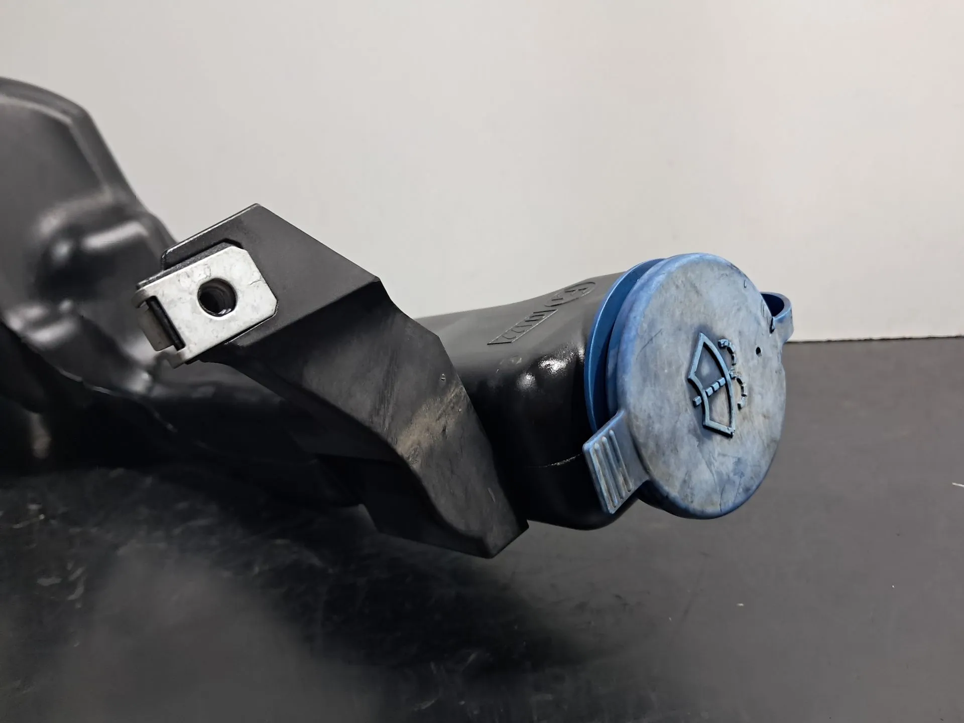 Depósito de agua limpiaparabrisas MERCEDES-BENZ Classe E Cabriolet (A207) Imagem-3