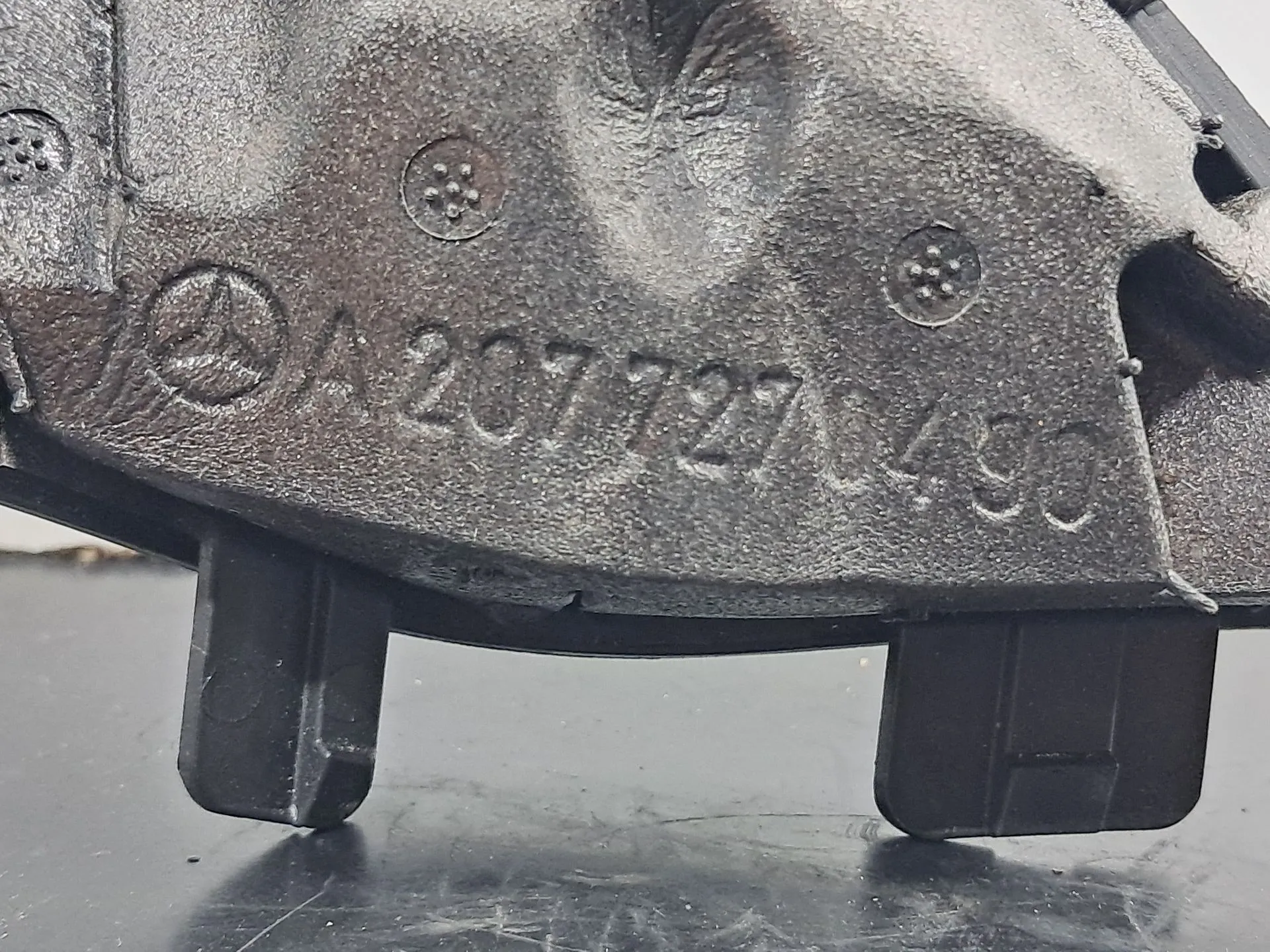 Colonne de son MERCEDES-BENZ Classe E Cabriolet (A207) Imagem-2