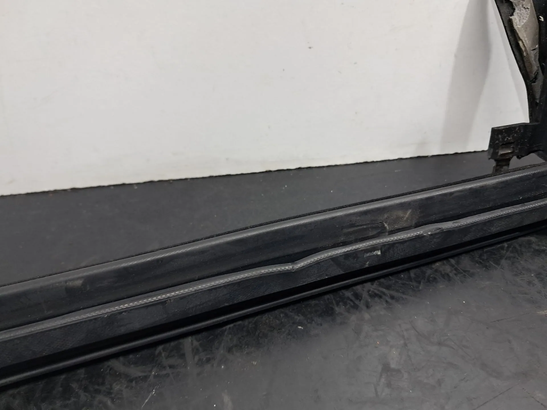 Raspador Vidrio de Puerta Trasera Izquierda MERCEDES-BENZ Classe E Cabriolet (A207) Imagem-4